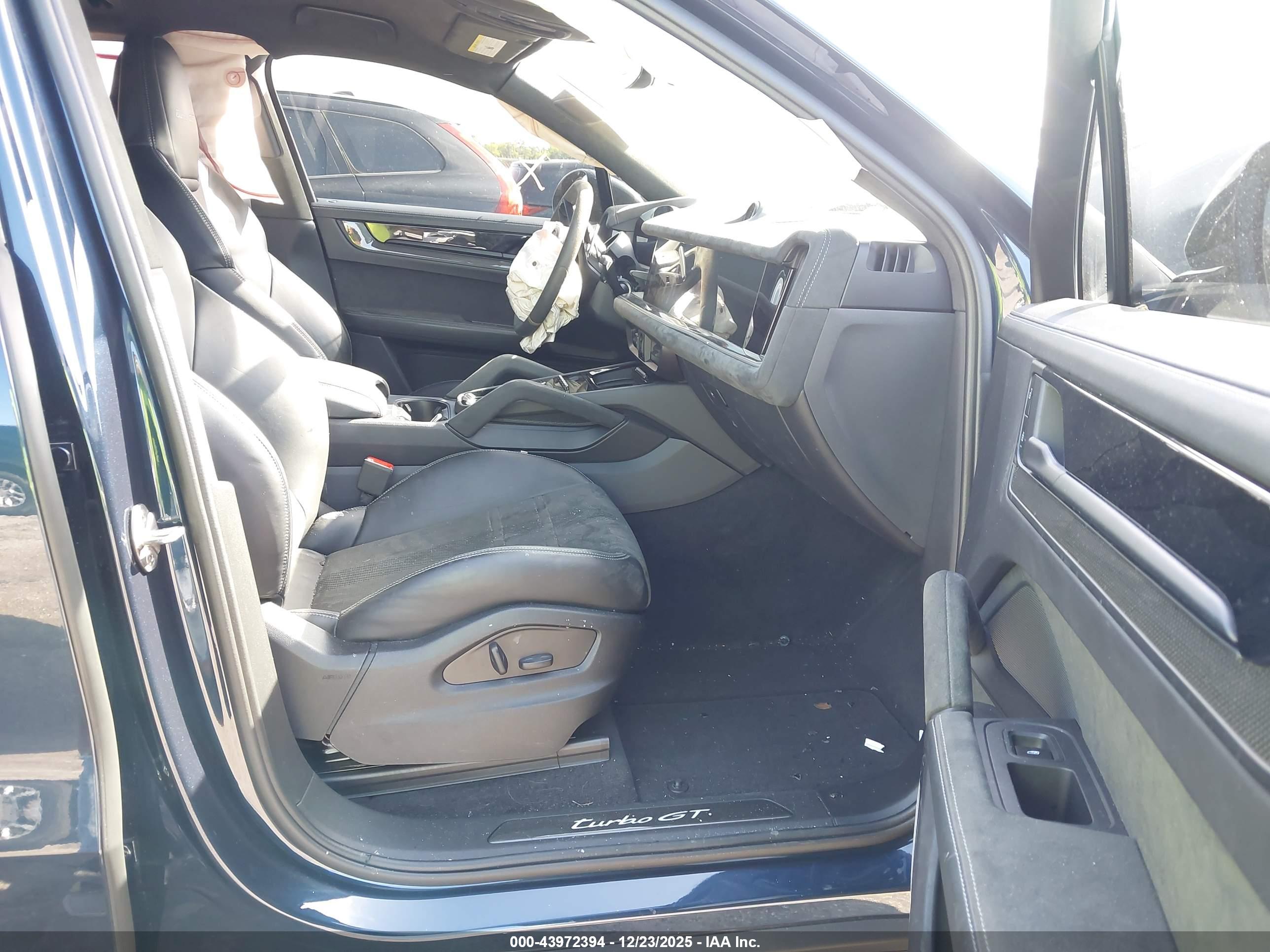 PORSCHE CAYENNE image 5