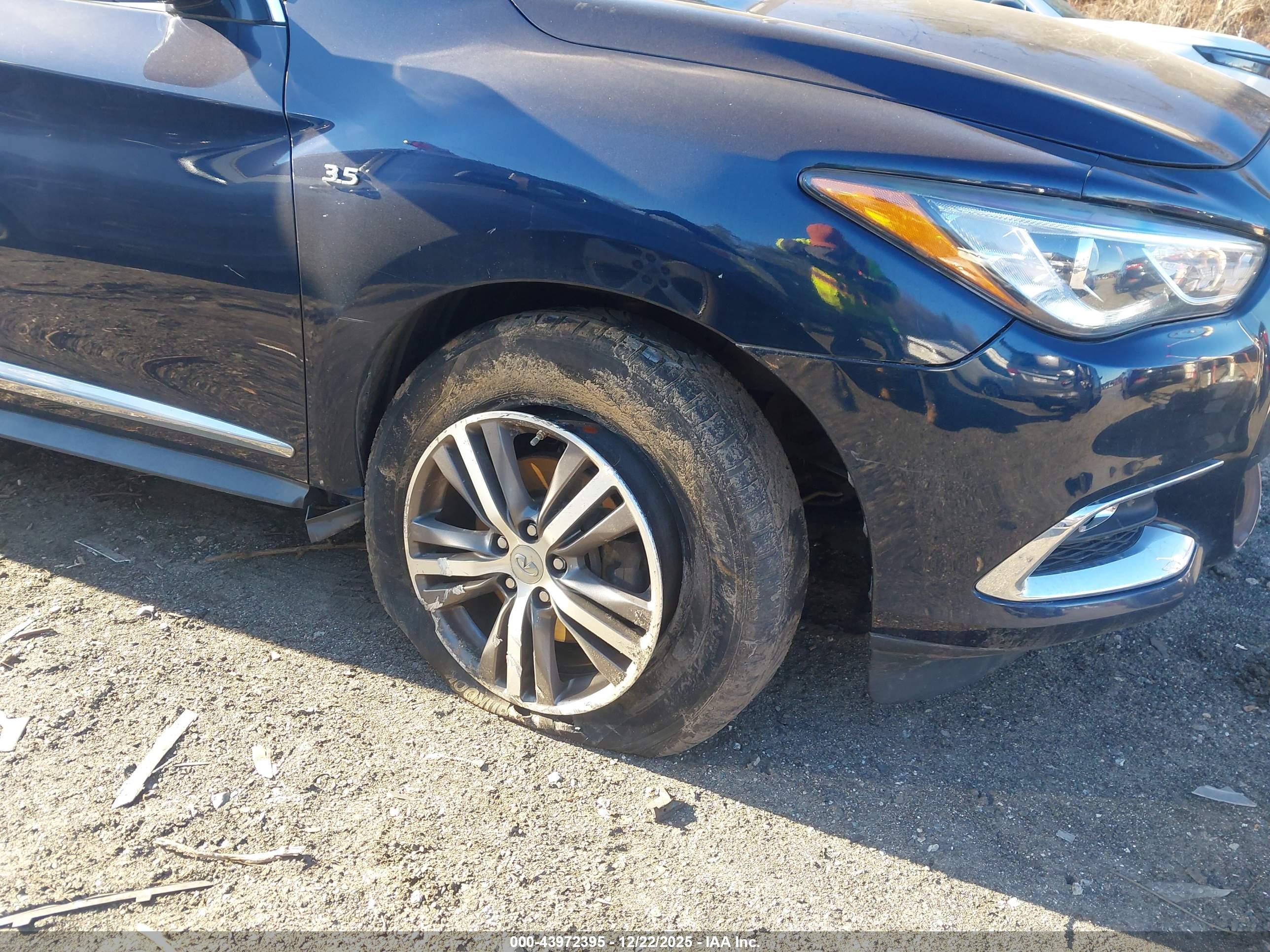 INFINITI QX60 image 6