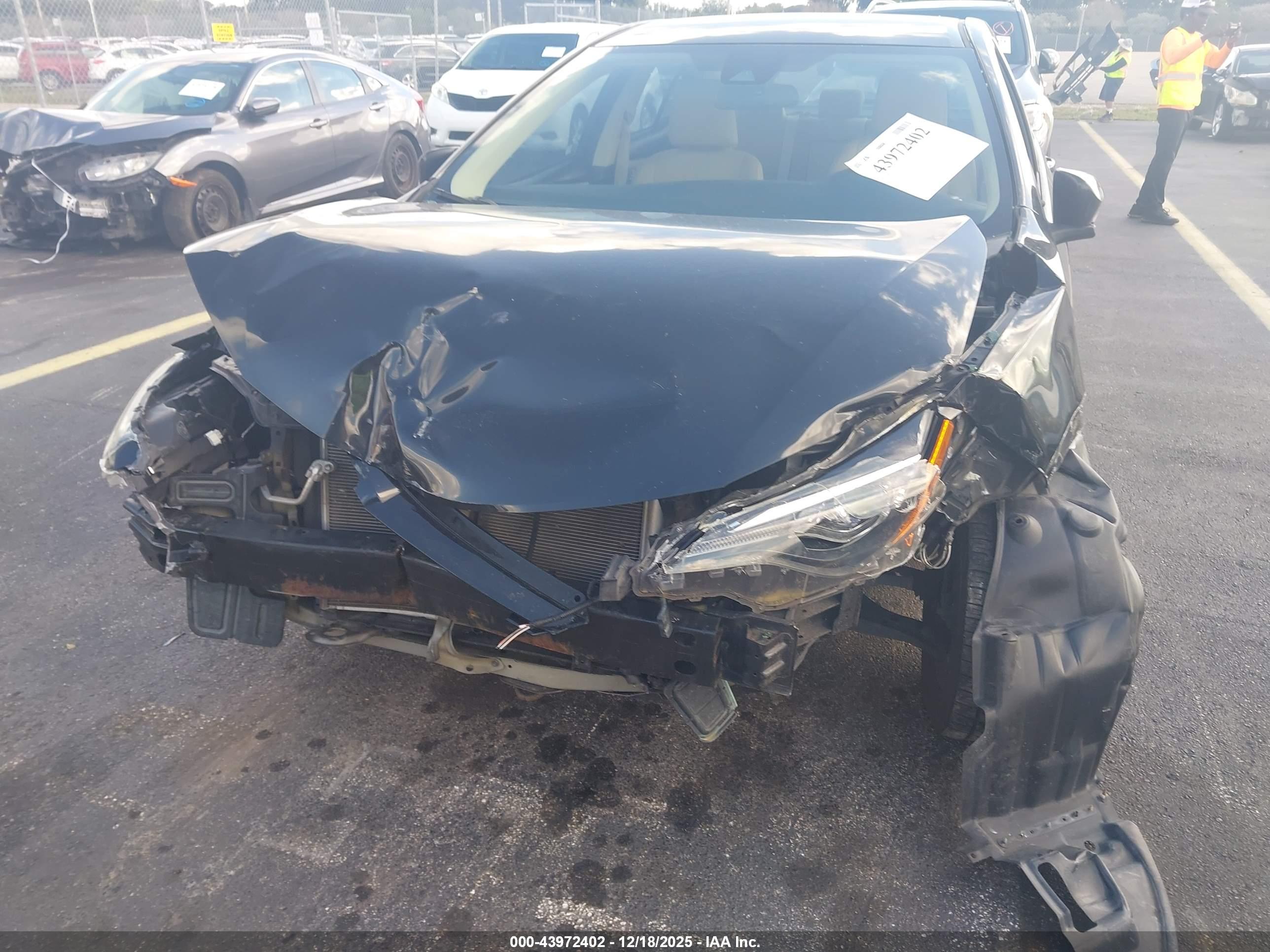 TOYOTA COROLLA image 6