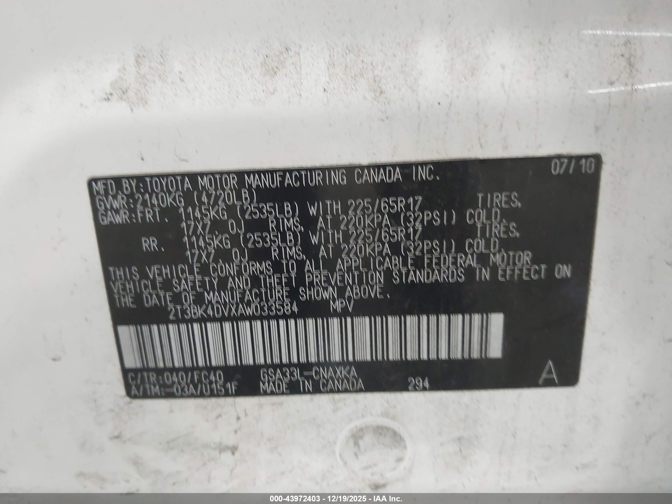 TOYOTA RAV4 image 9