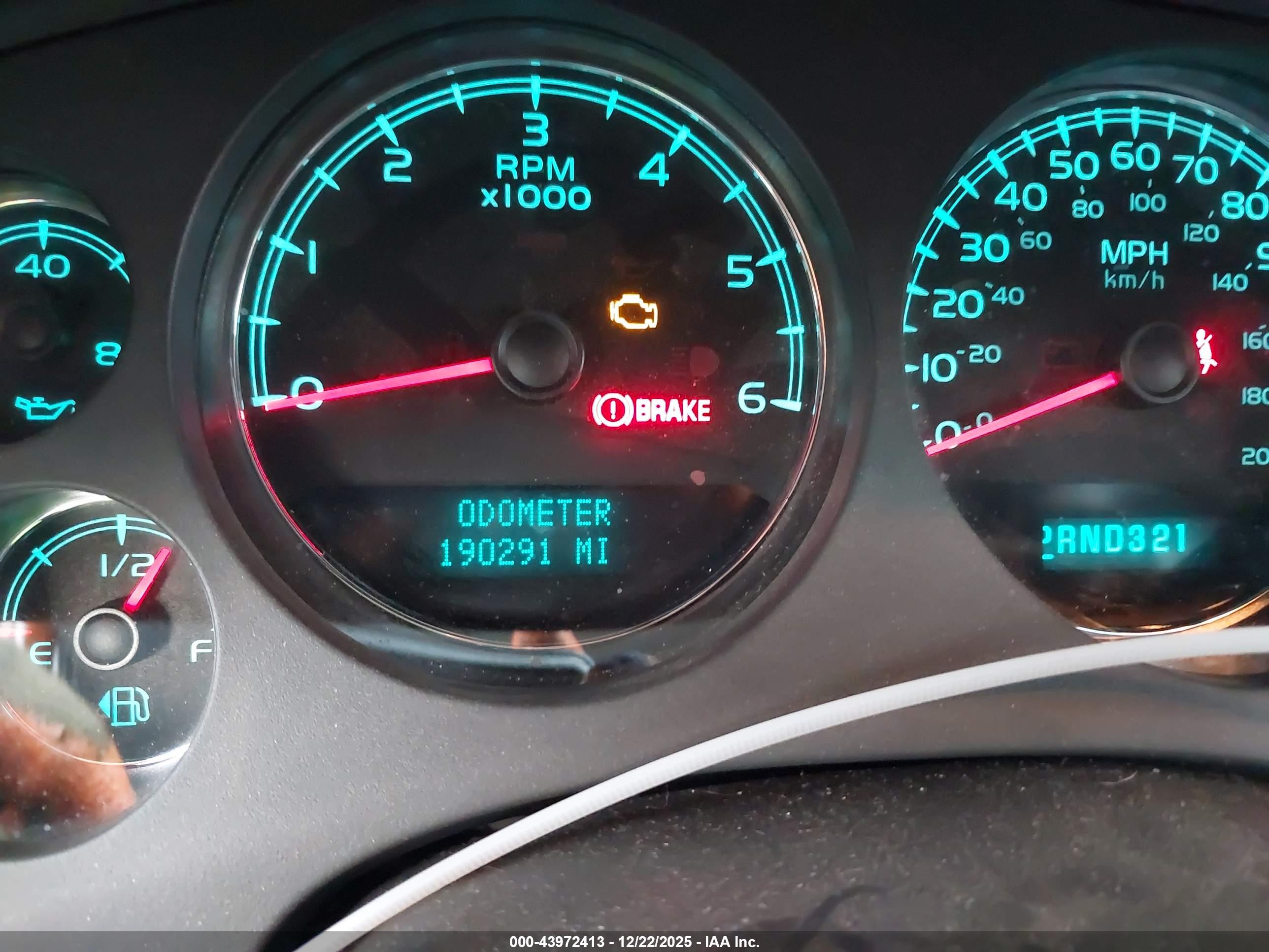 GMC YUKON image 7
