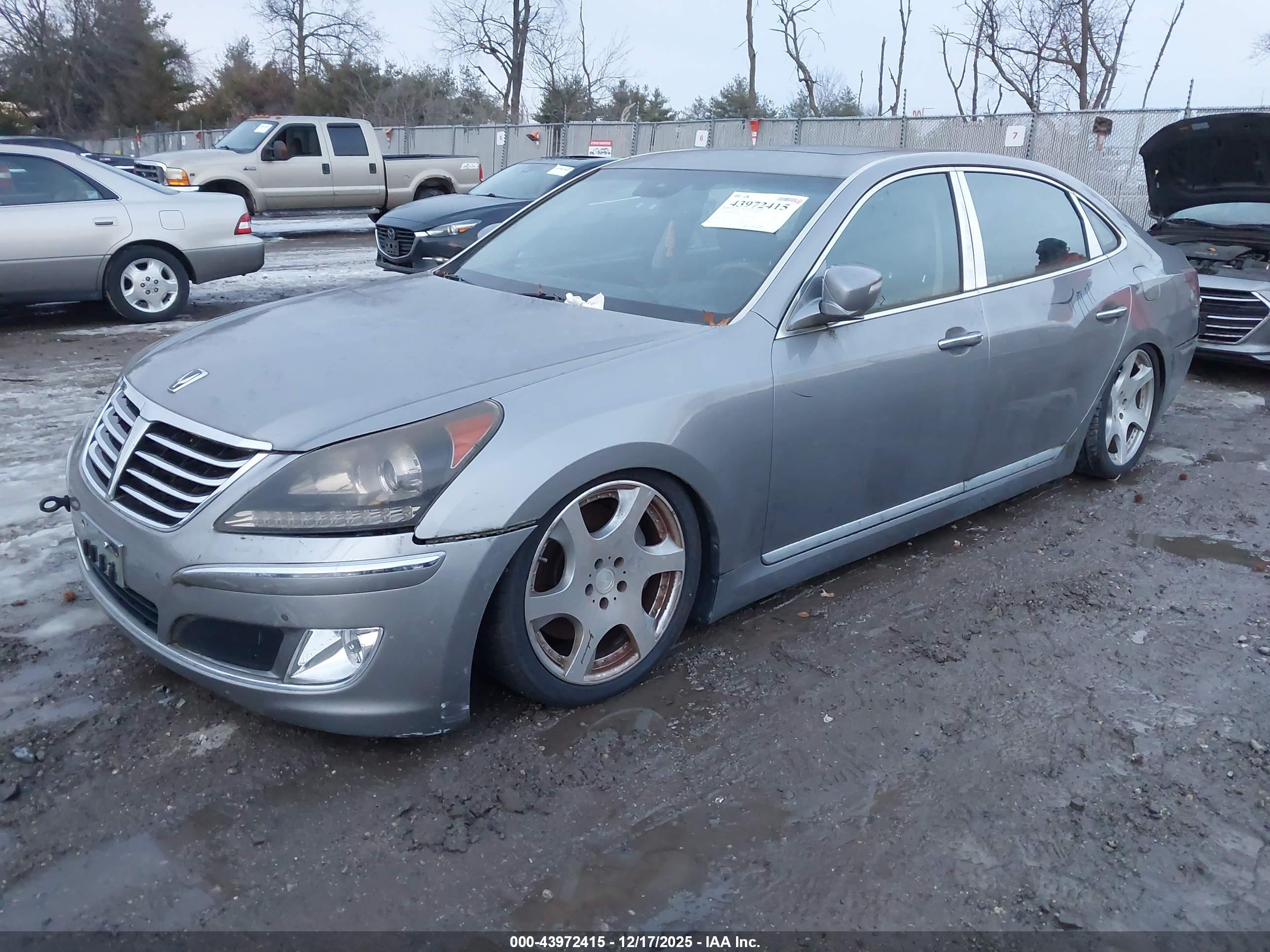 HYUNDAI EQUUS image 2