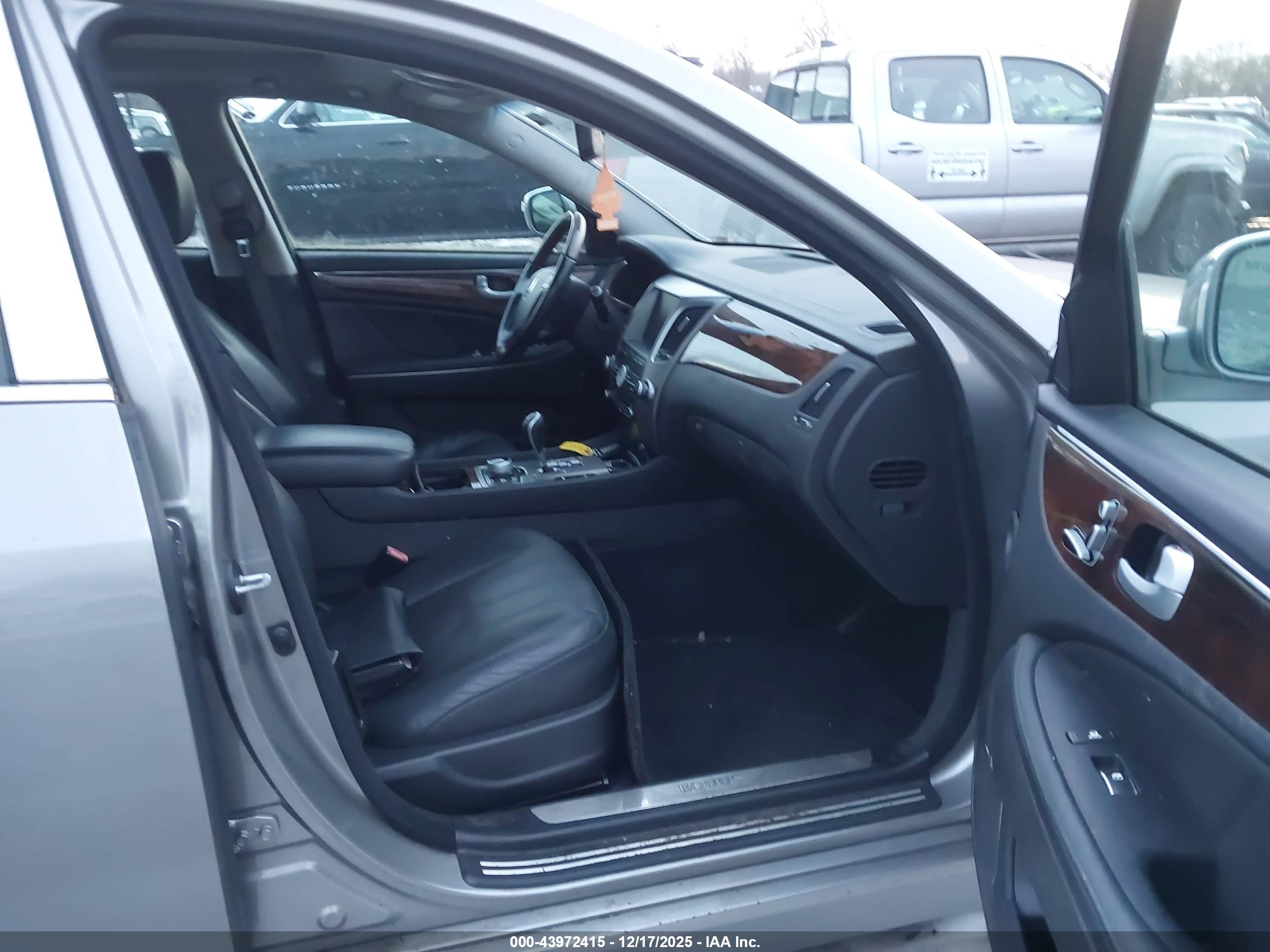HYUNDAI EQUUS image 5