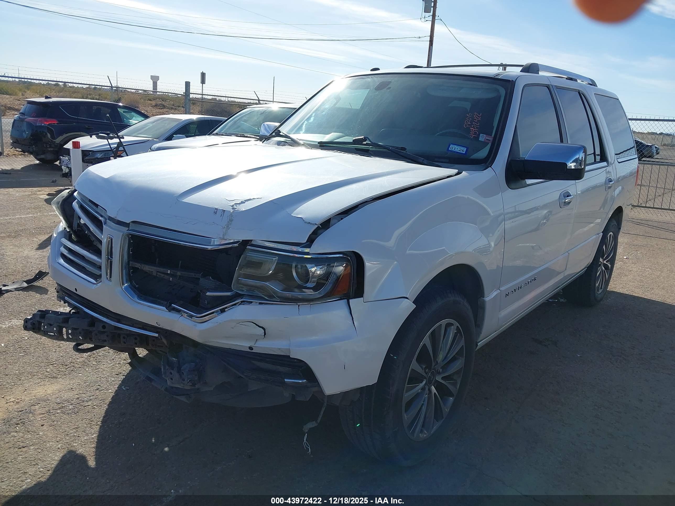 LINCOLN NAVIGATOR image 2