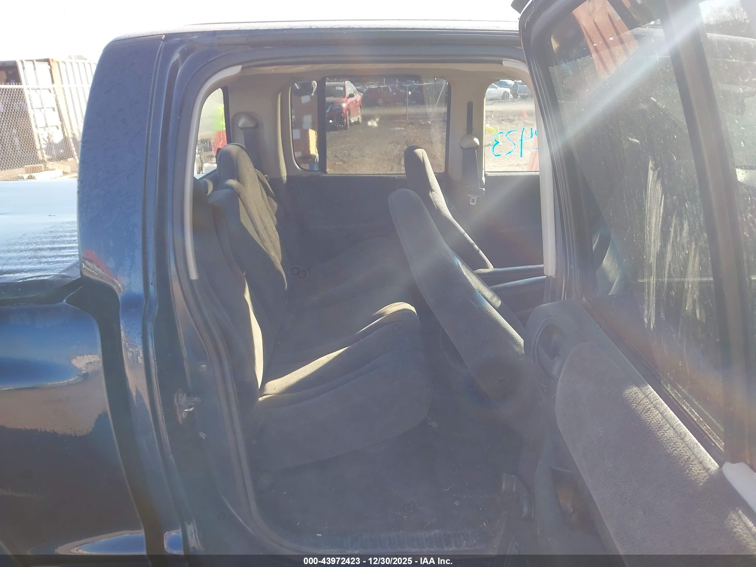 DODGE DAKOTA image 8