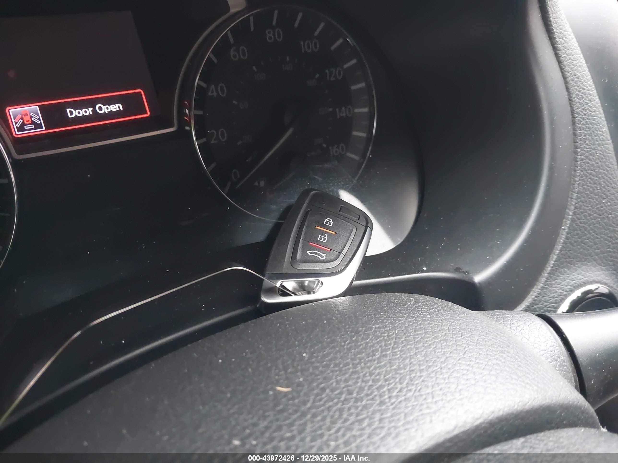 NISSAN ALTIMA image 11