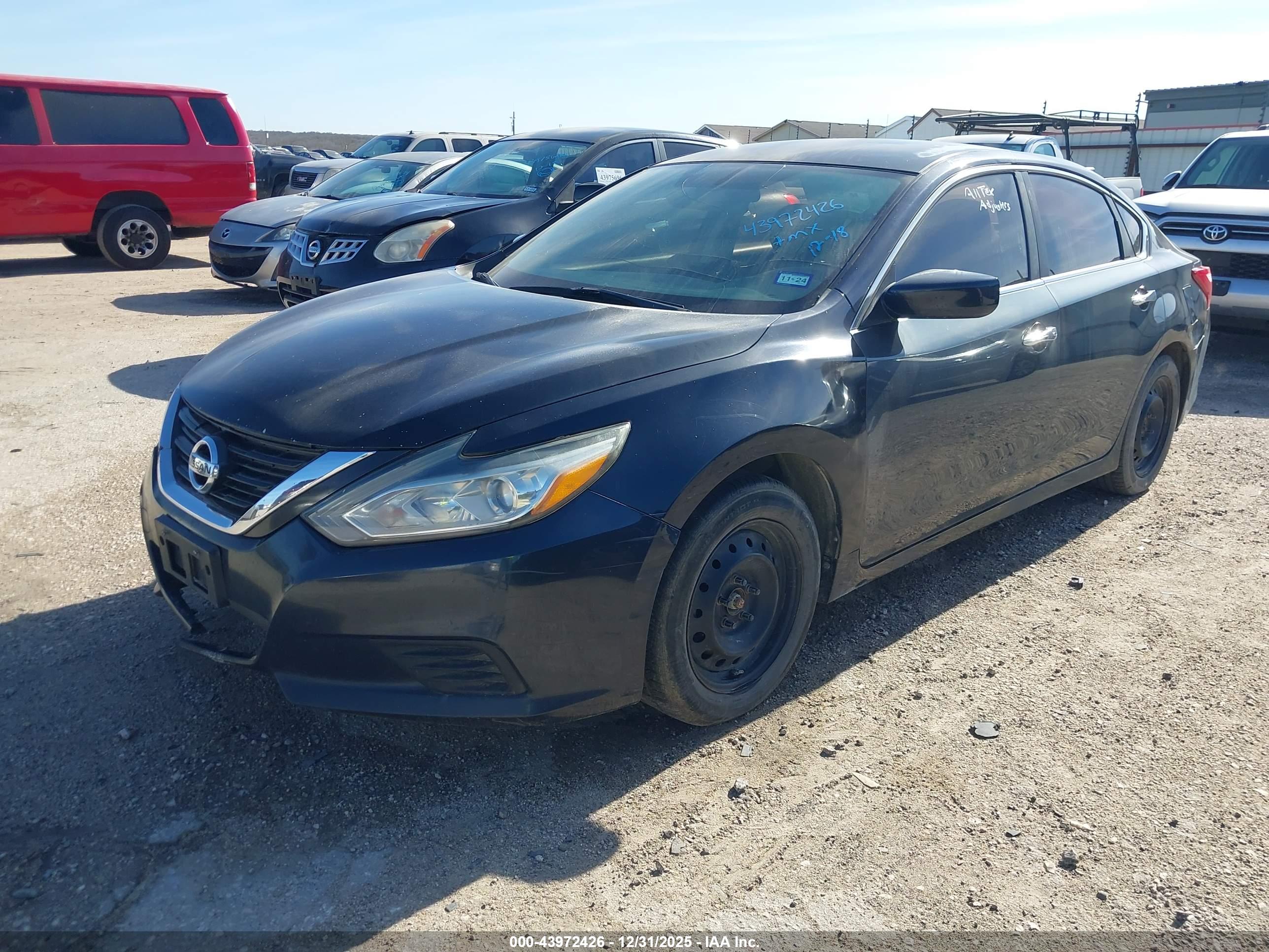 NISSAN ALTIMA image 2