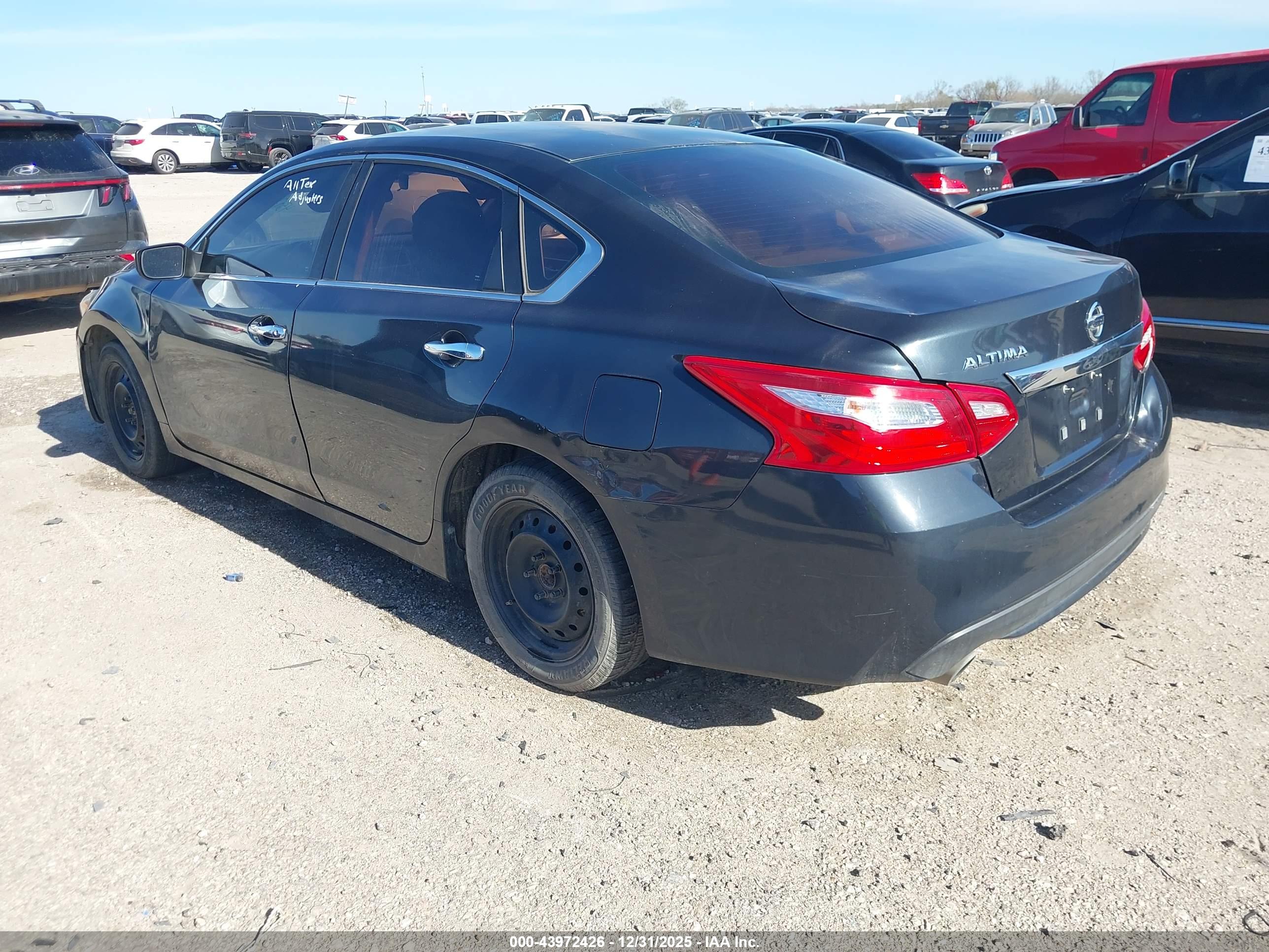 NISSAN ALTIMA image 3