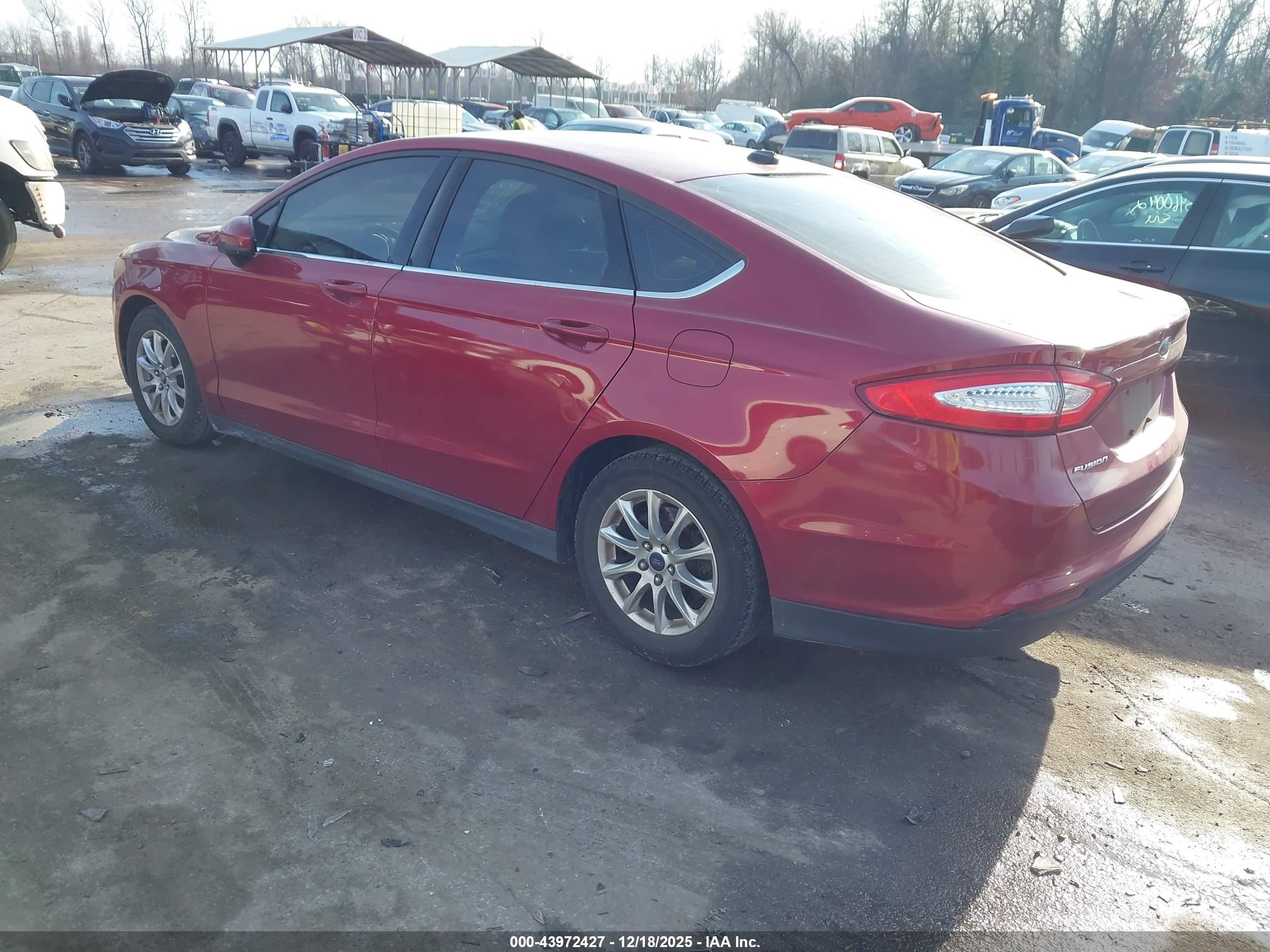 FORD FUSION image 3