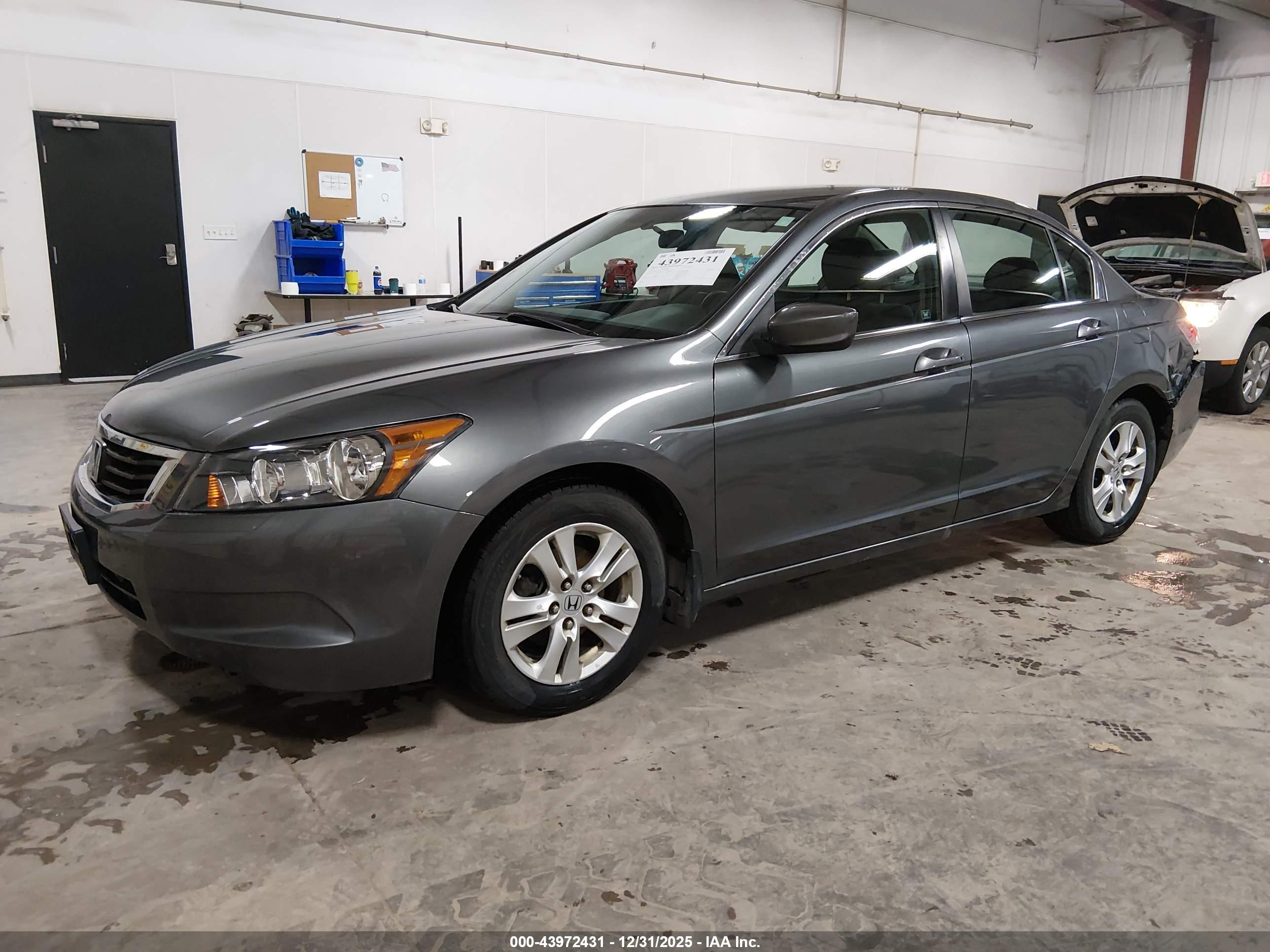 HONDA ACCORD image 2