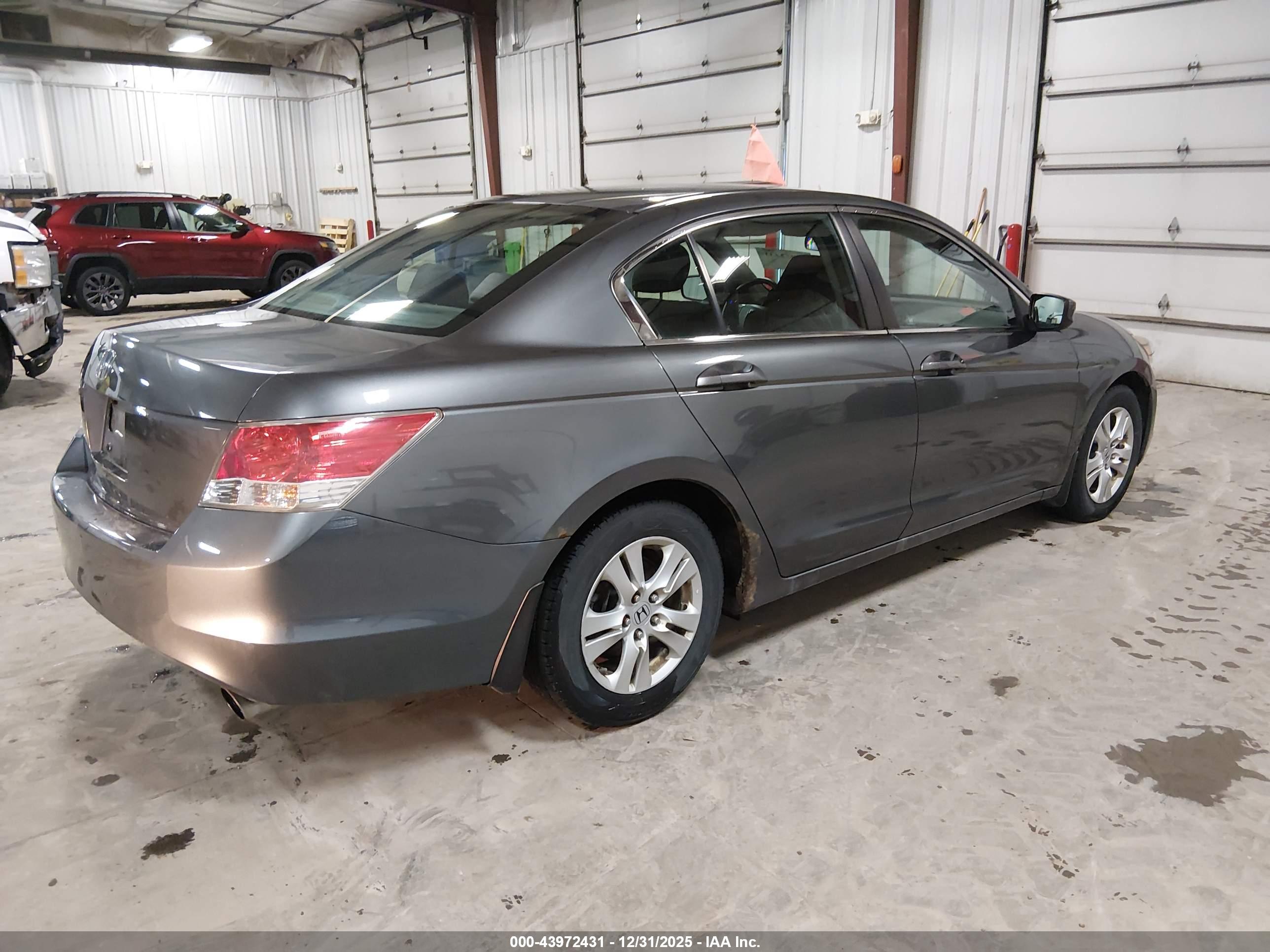 HONDA ACCORD image 4