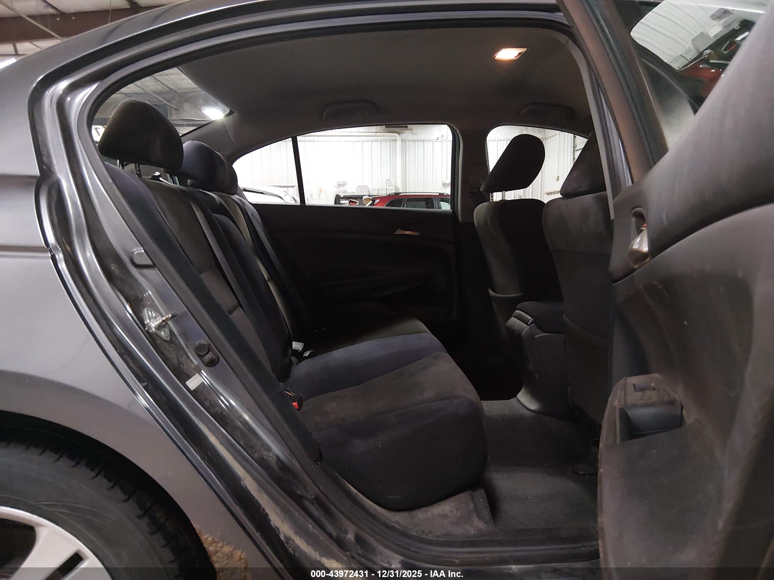 HONDA ACCORD image 8