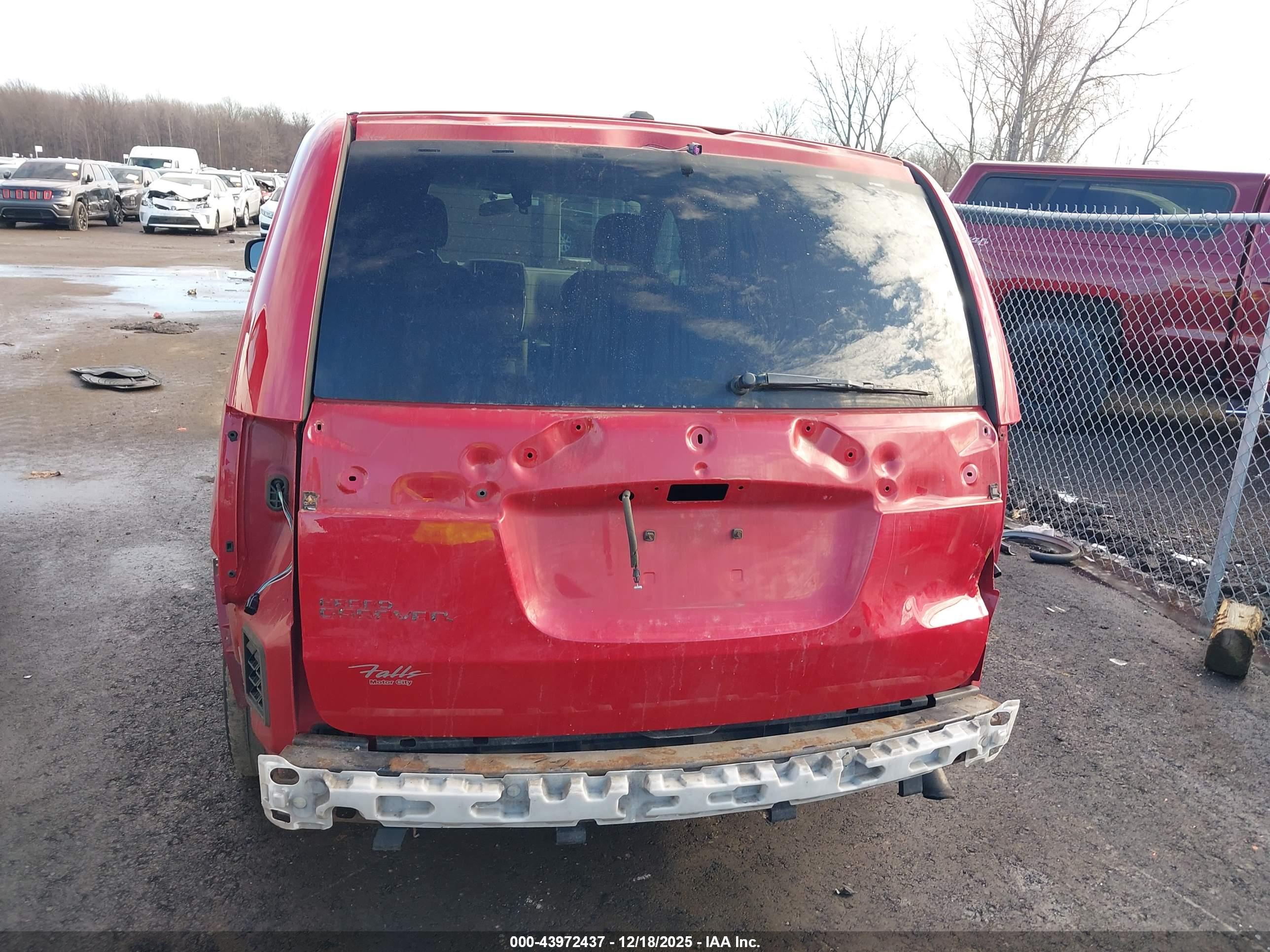 DODGE GRAND image 6