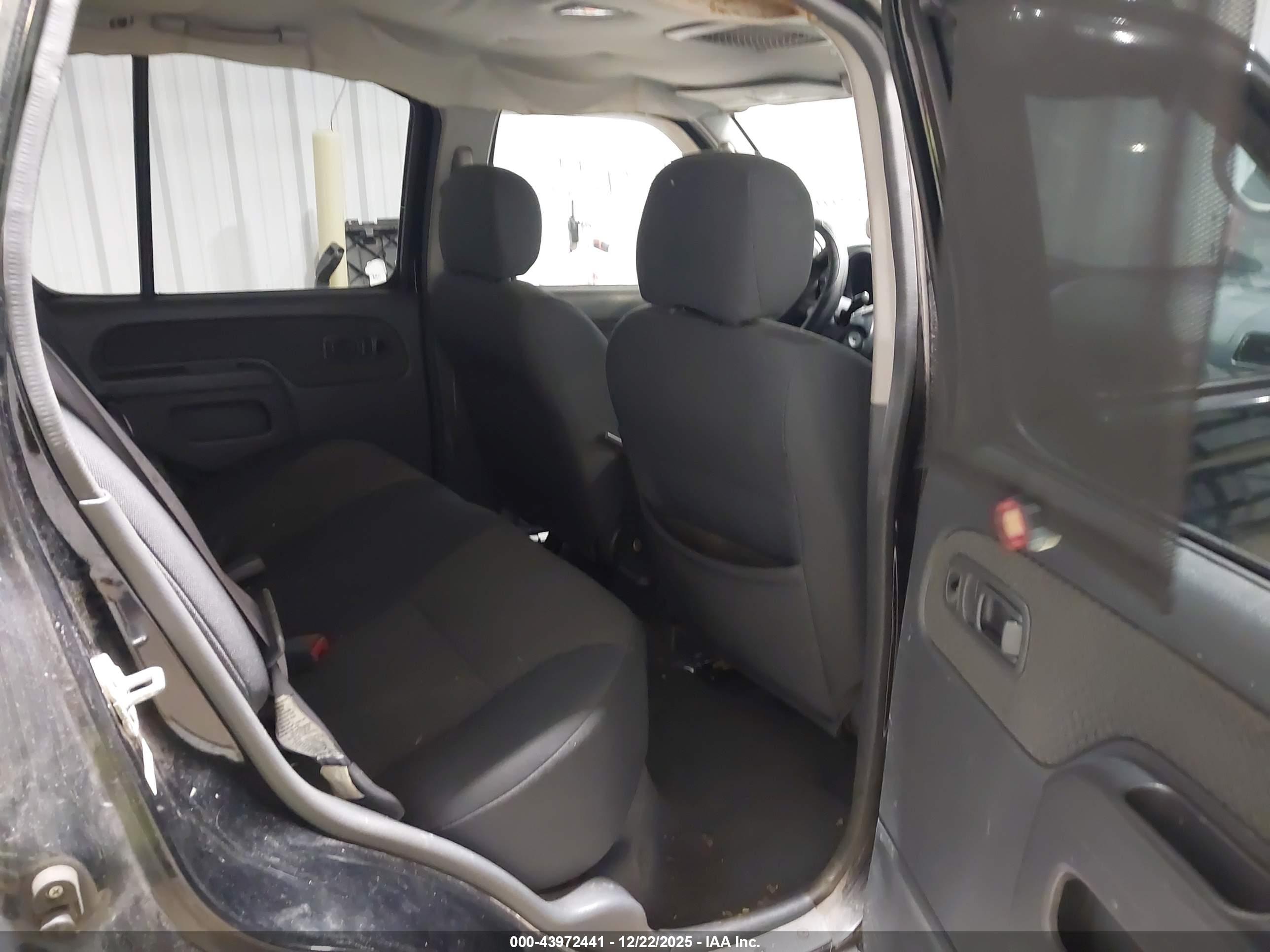 NISSAN XTERRA image 8