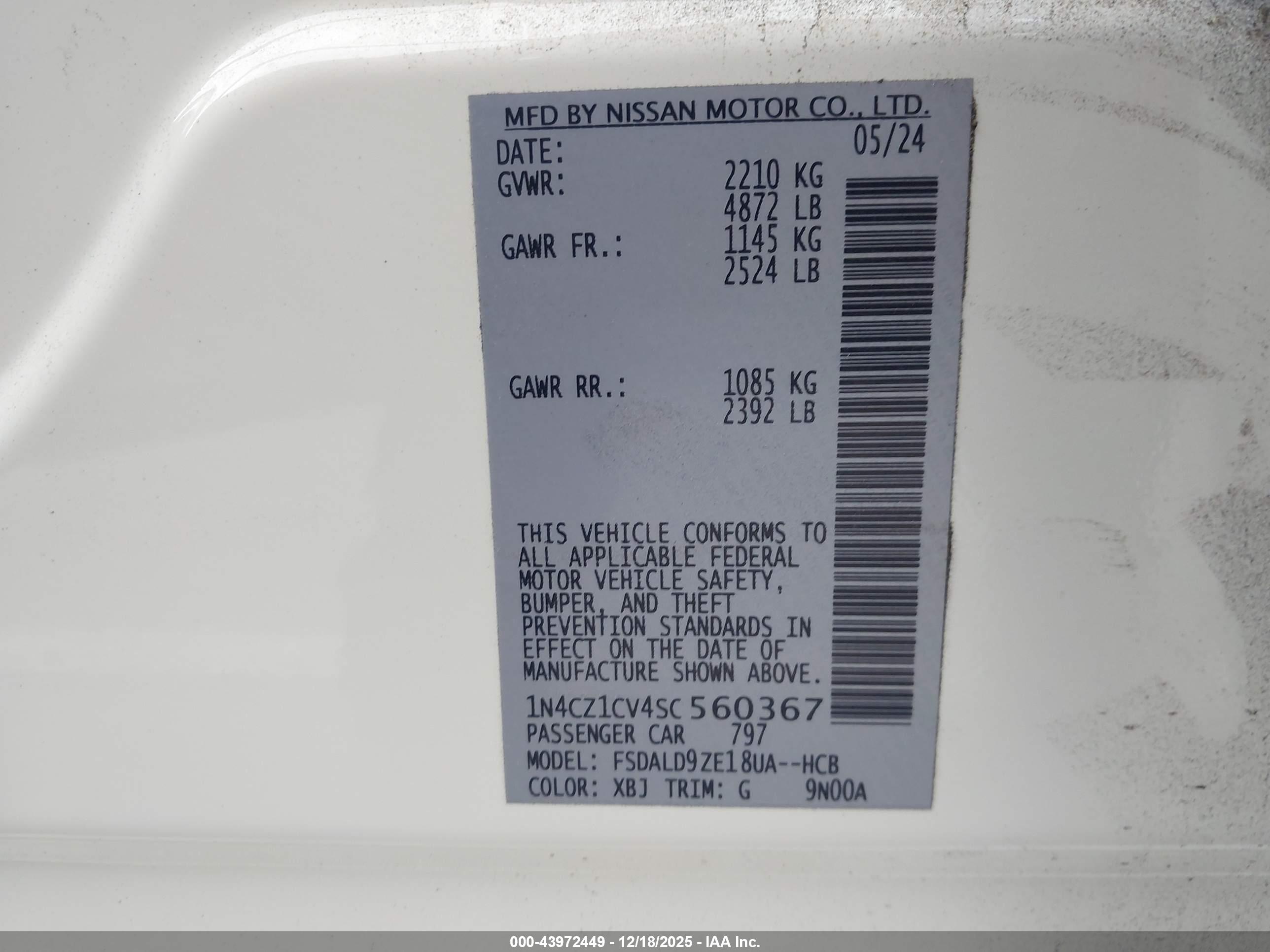 NISSAN LEAF image 9