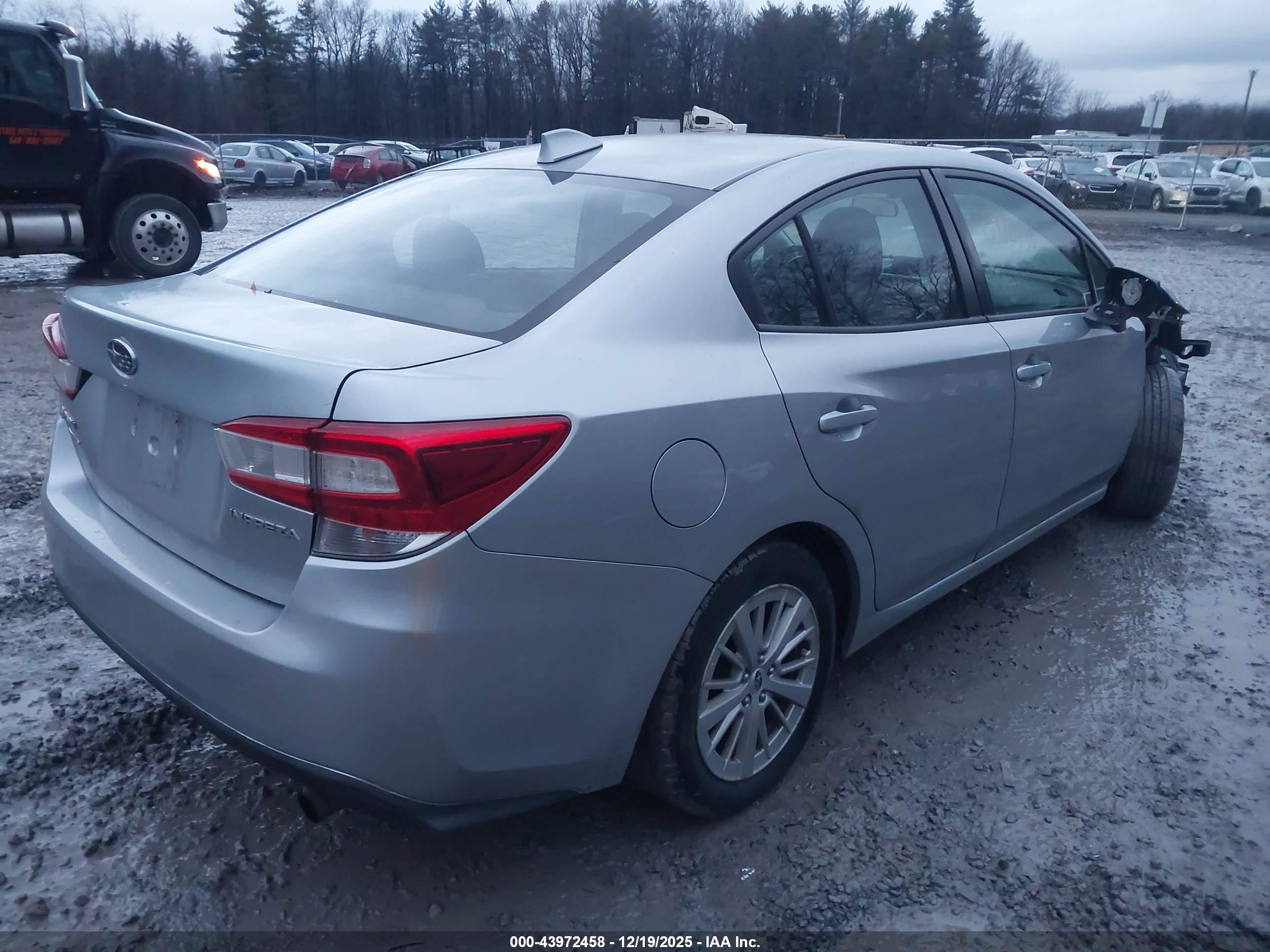 SUBARU IMPREZA image 4
