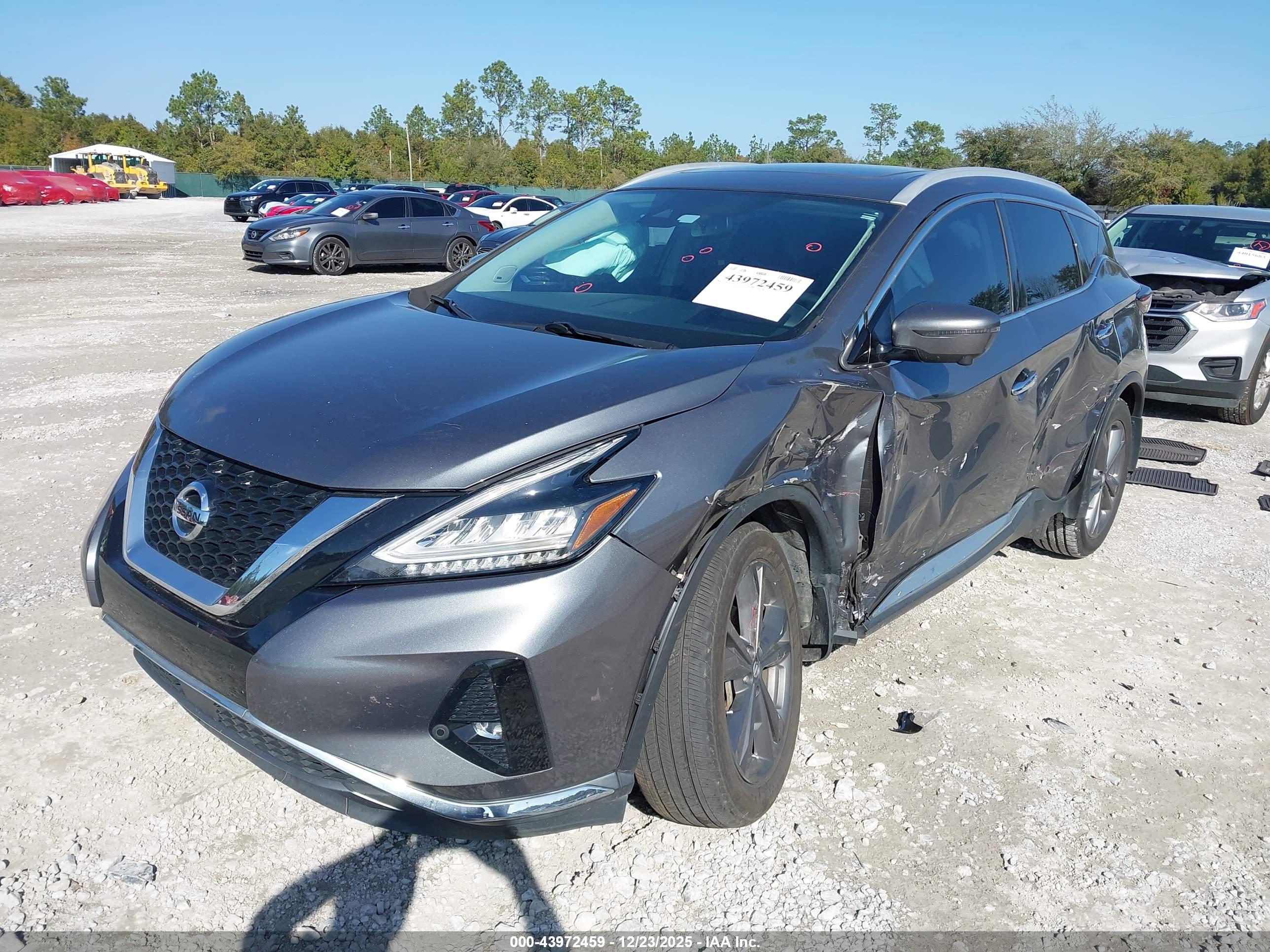 NISSAN MURANO image 2