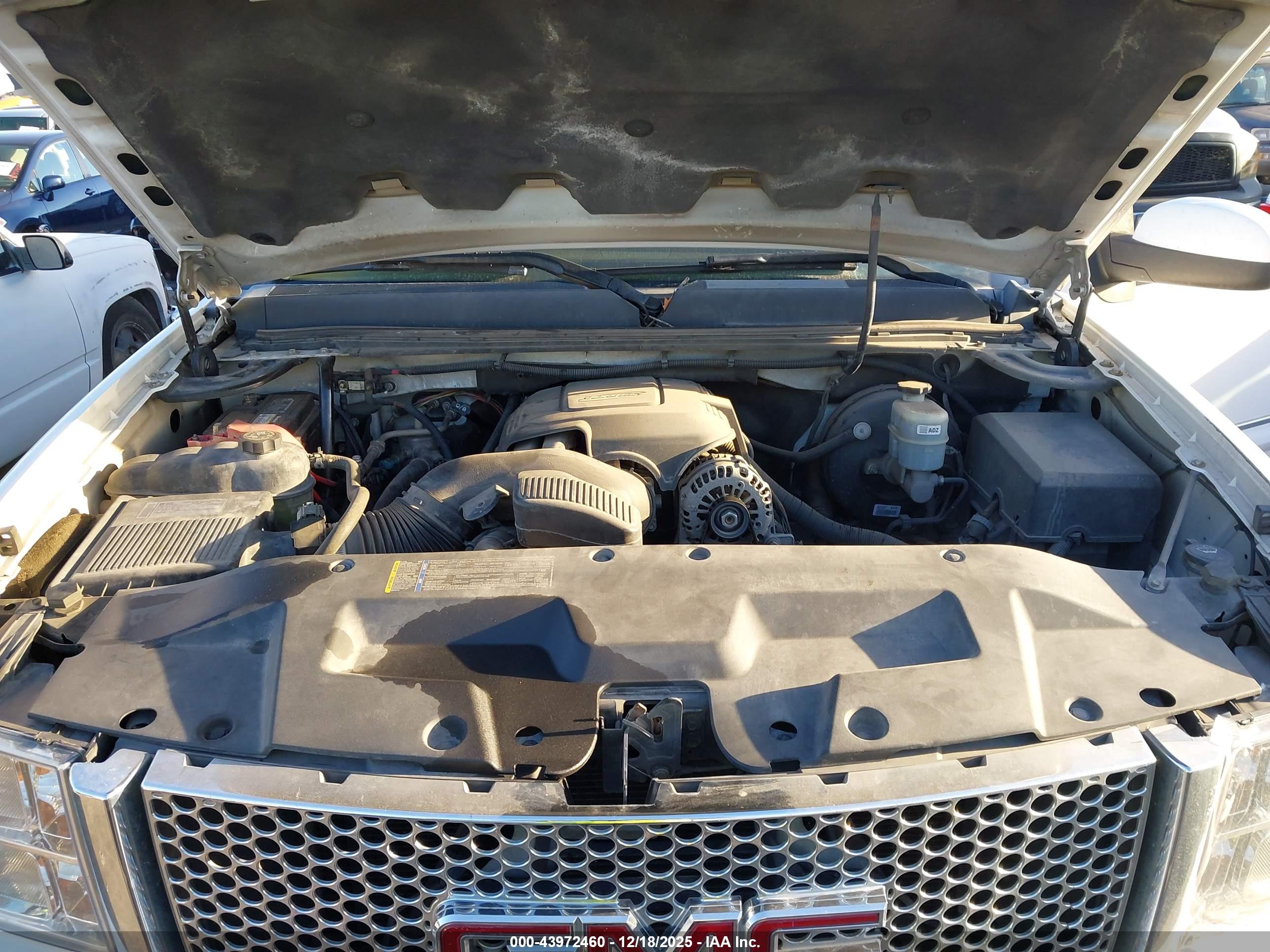 GMC SIERRA image 10