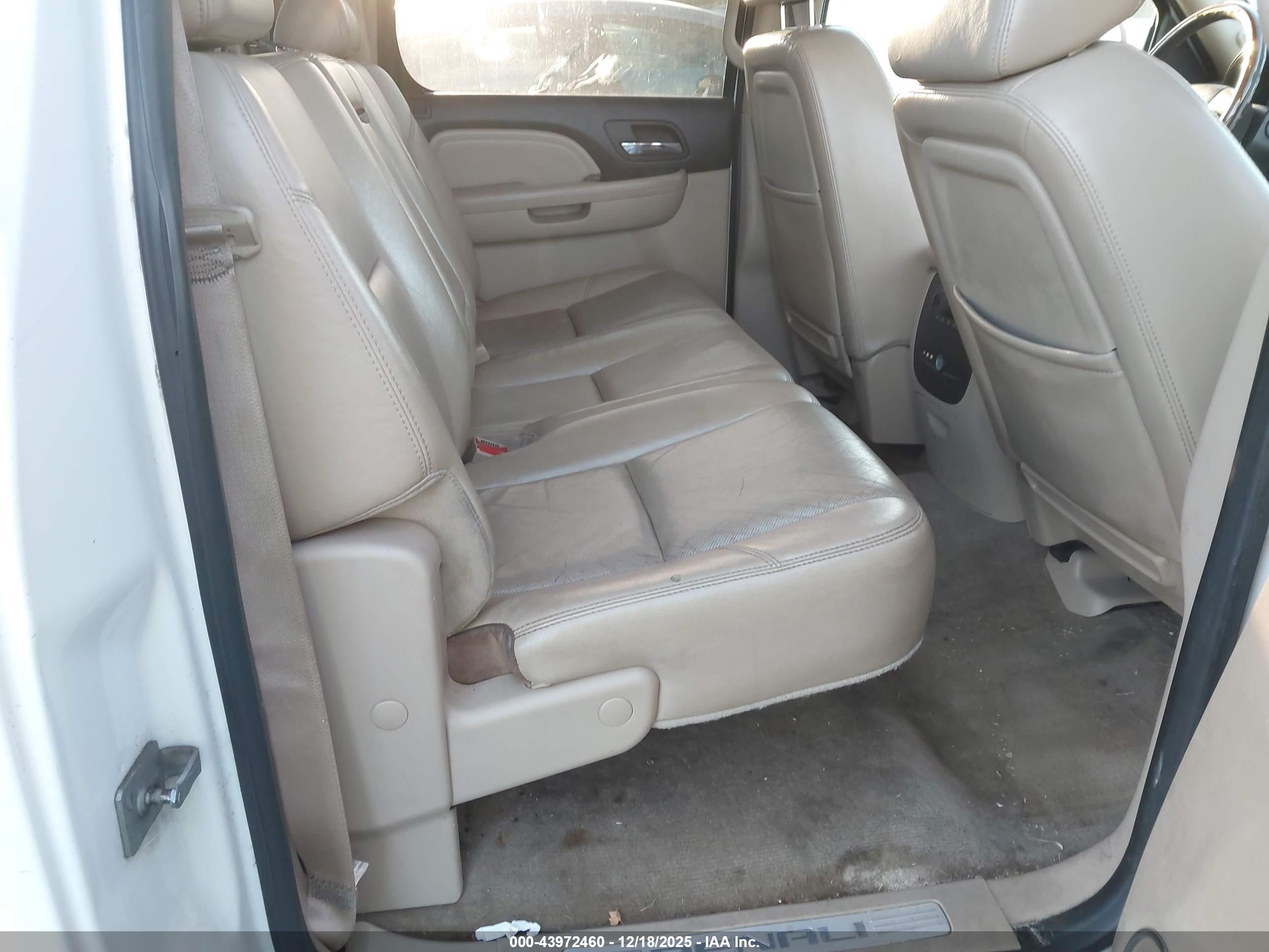 GMC SIERRA image 8