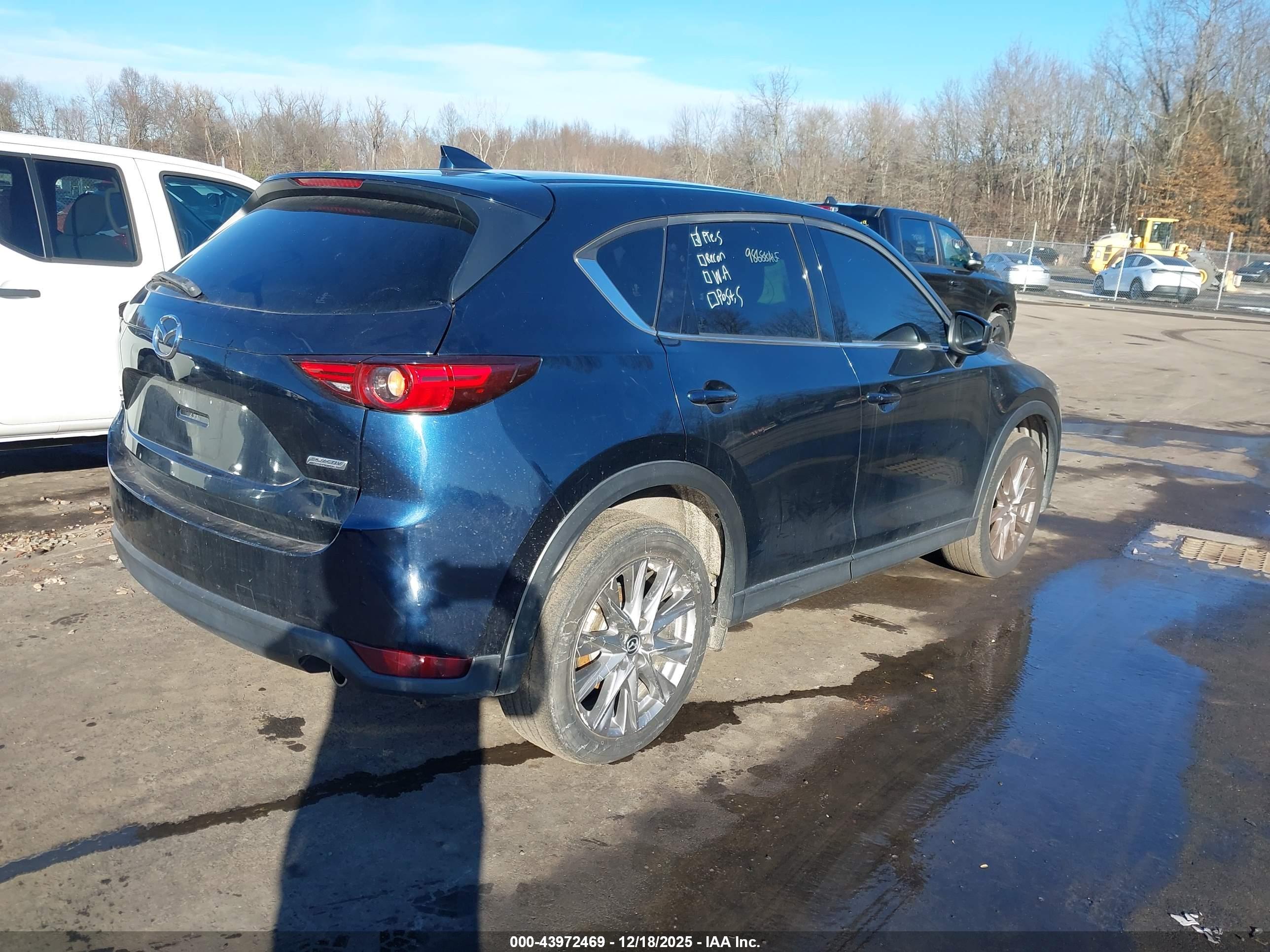 MAZDA CX-5 image 4