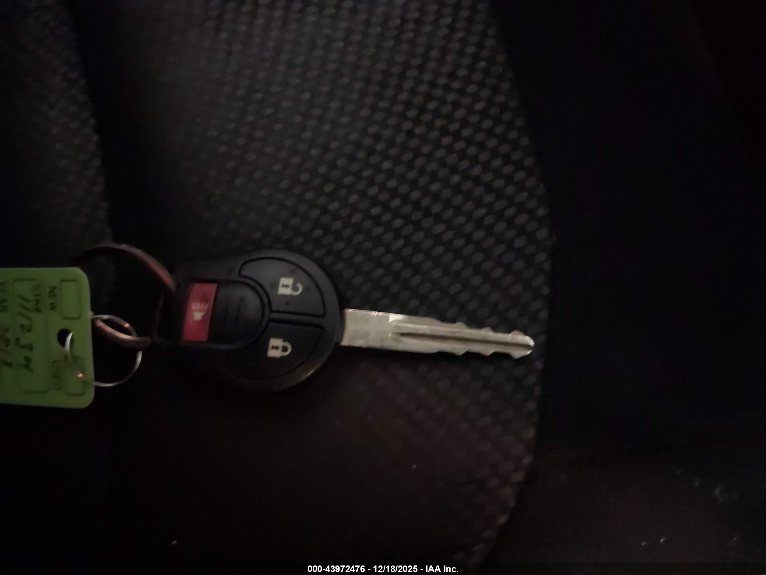 NISSAN ROGUE image 11