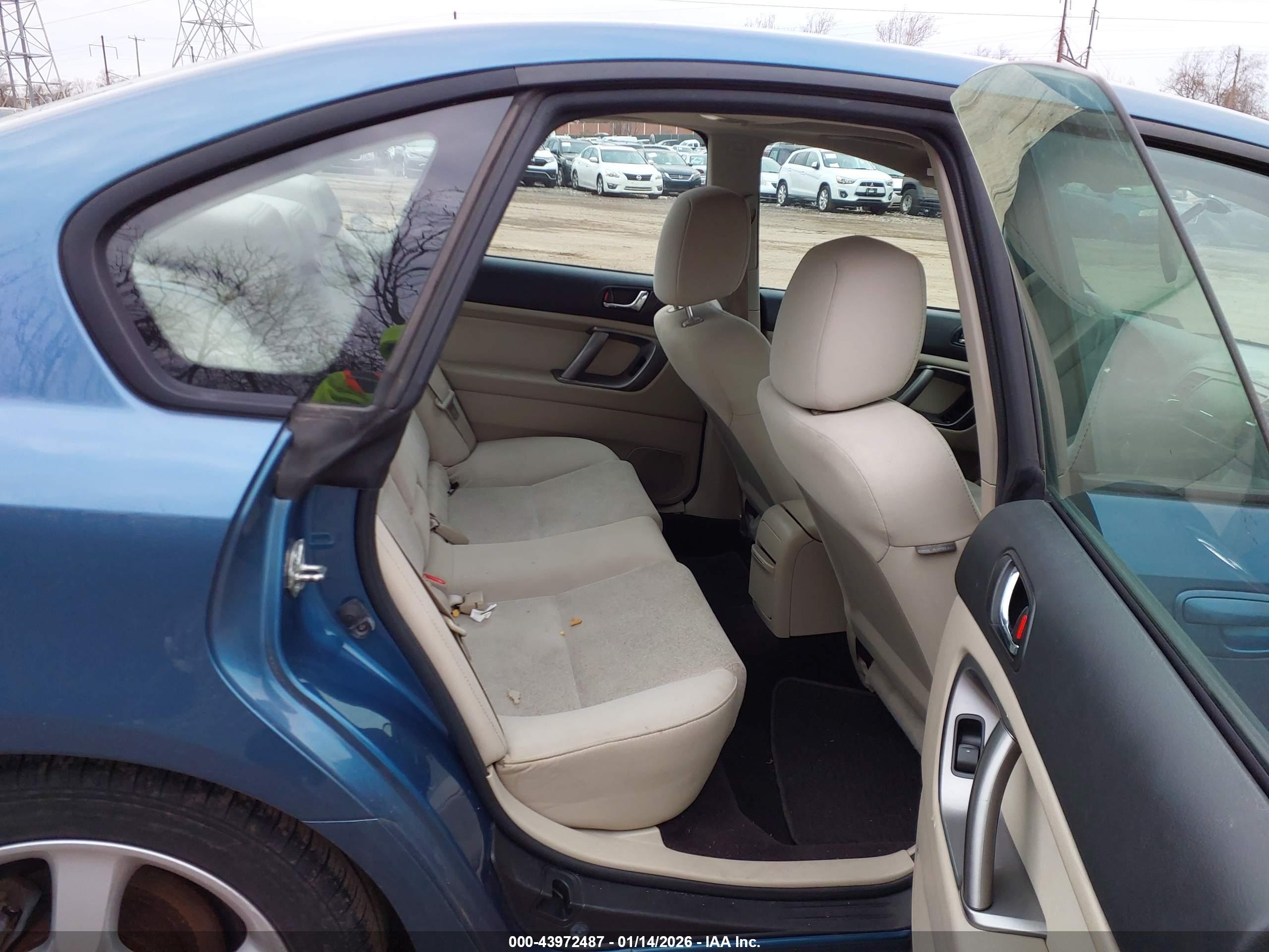 SUBARU LEGACY image 8