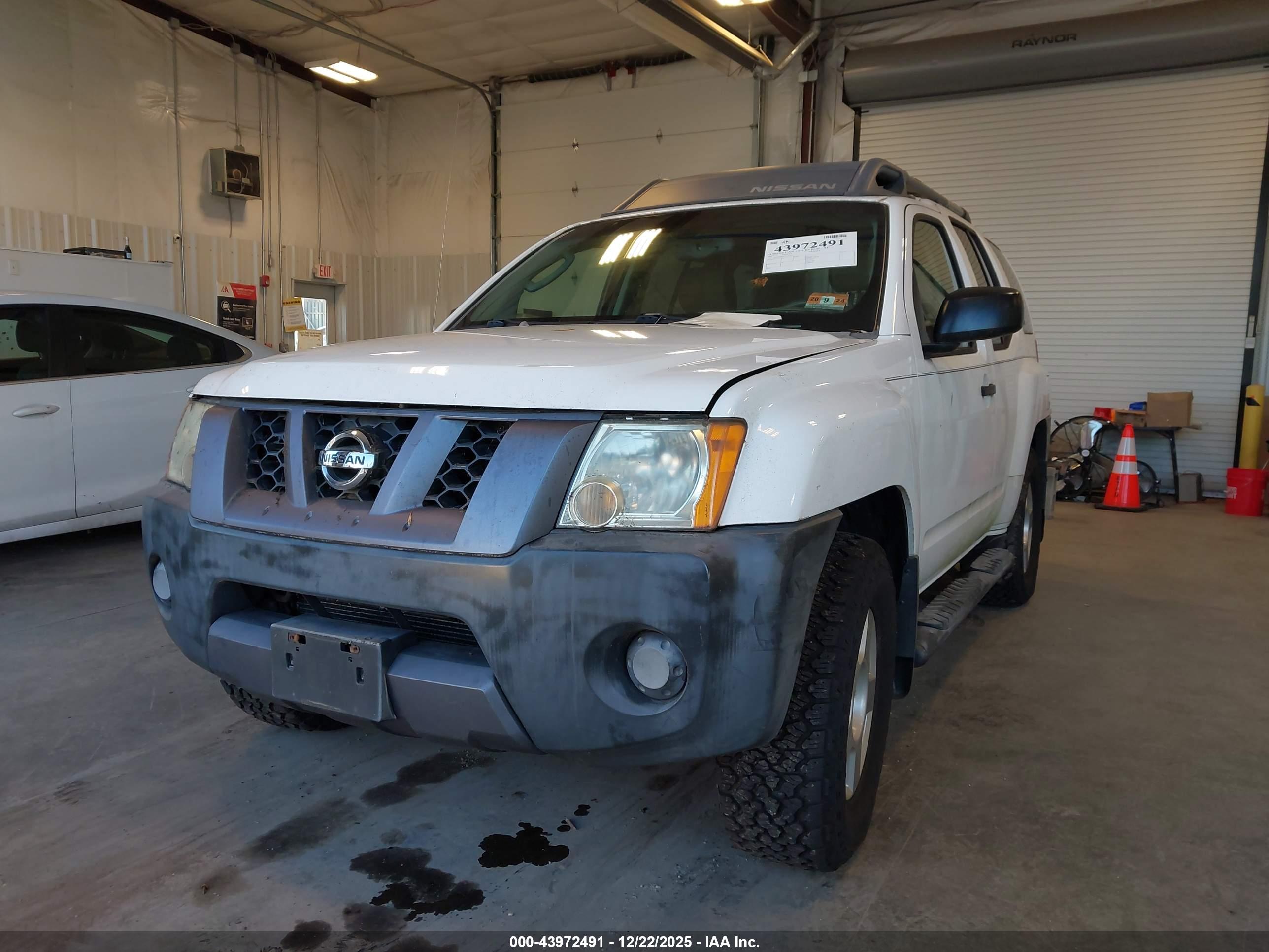 NISSAN XTERRA image 2