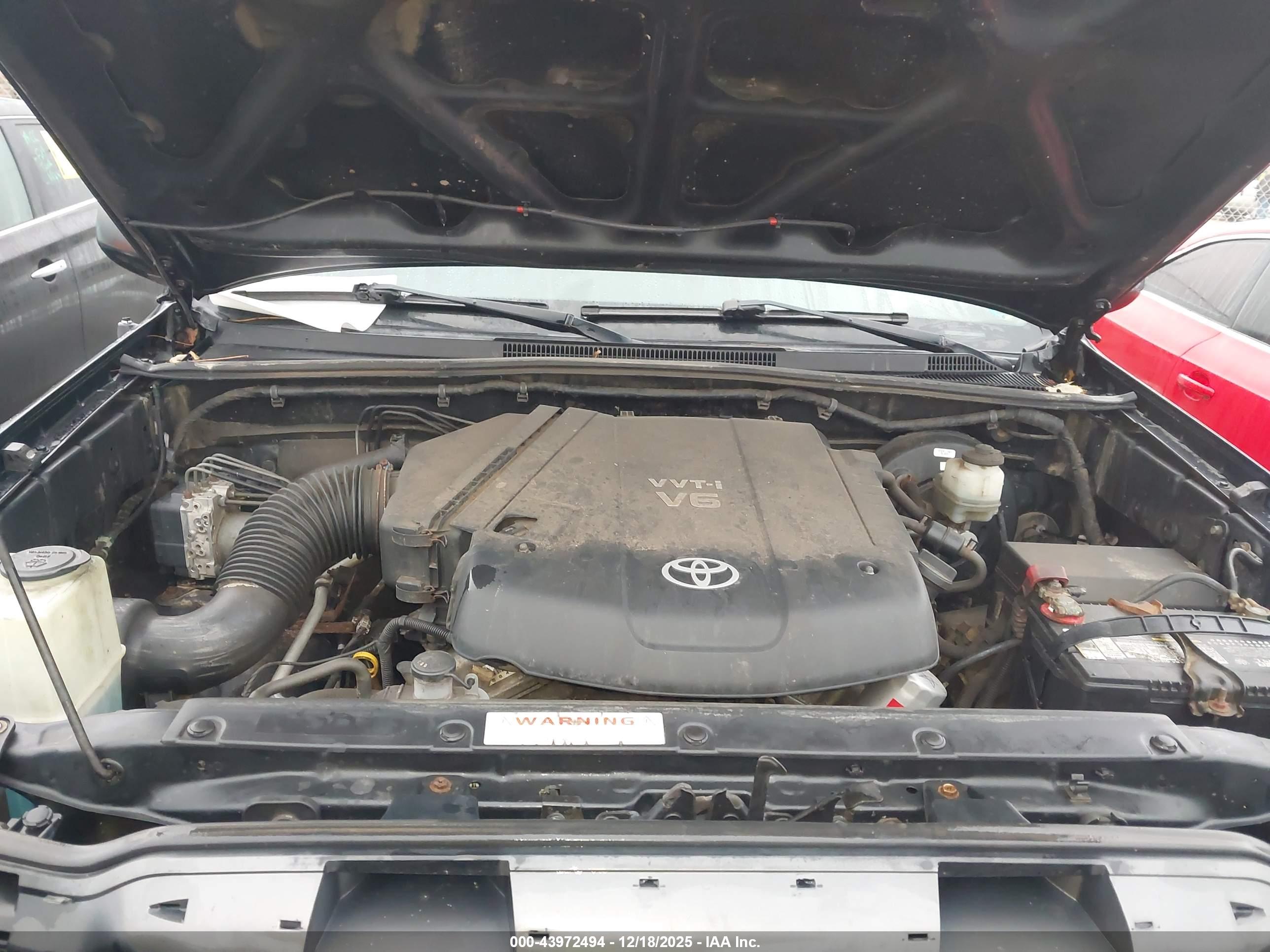 TOYOTA TACOMA image 10