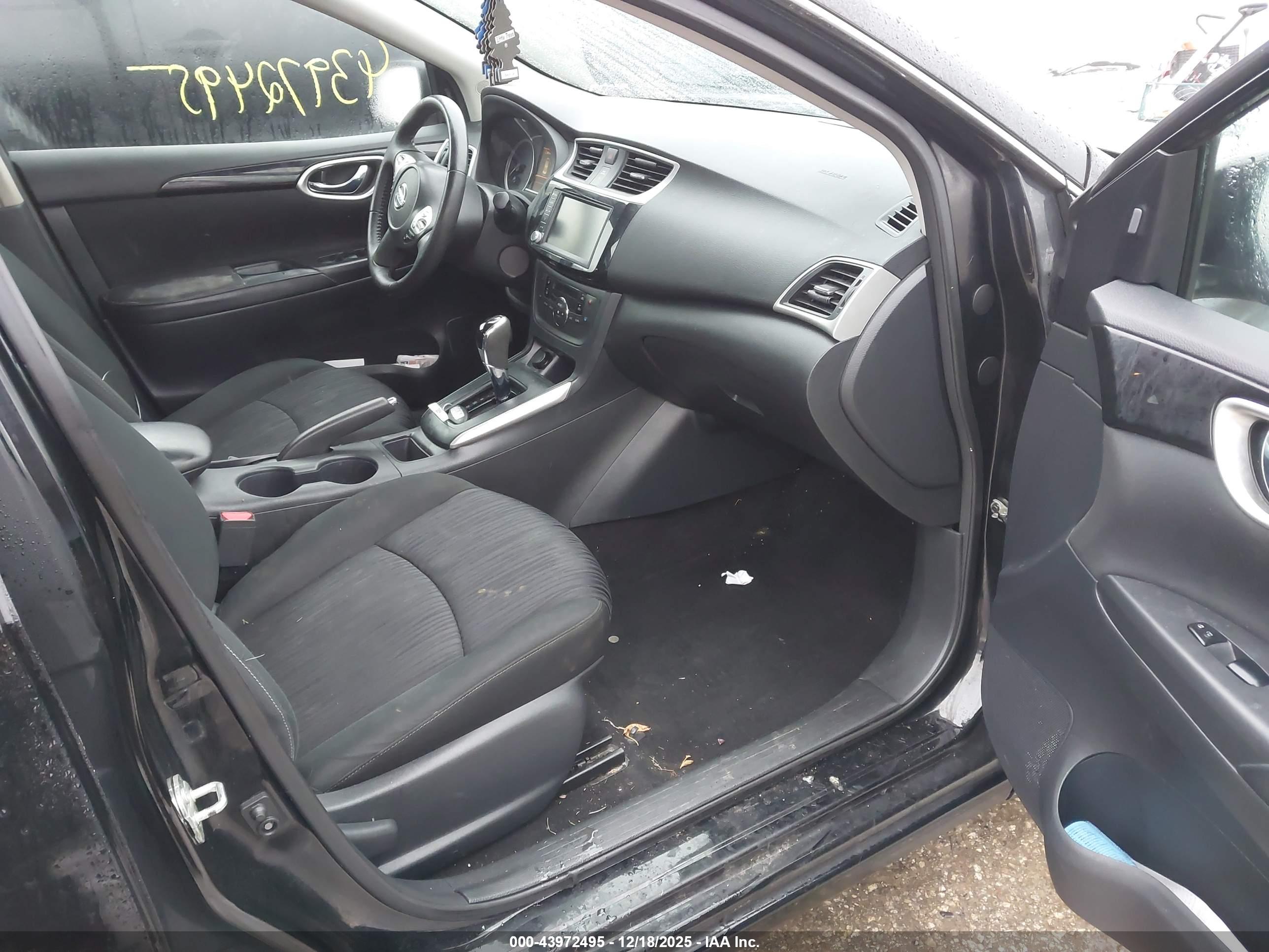 NISSAN SENTRA image 5