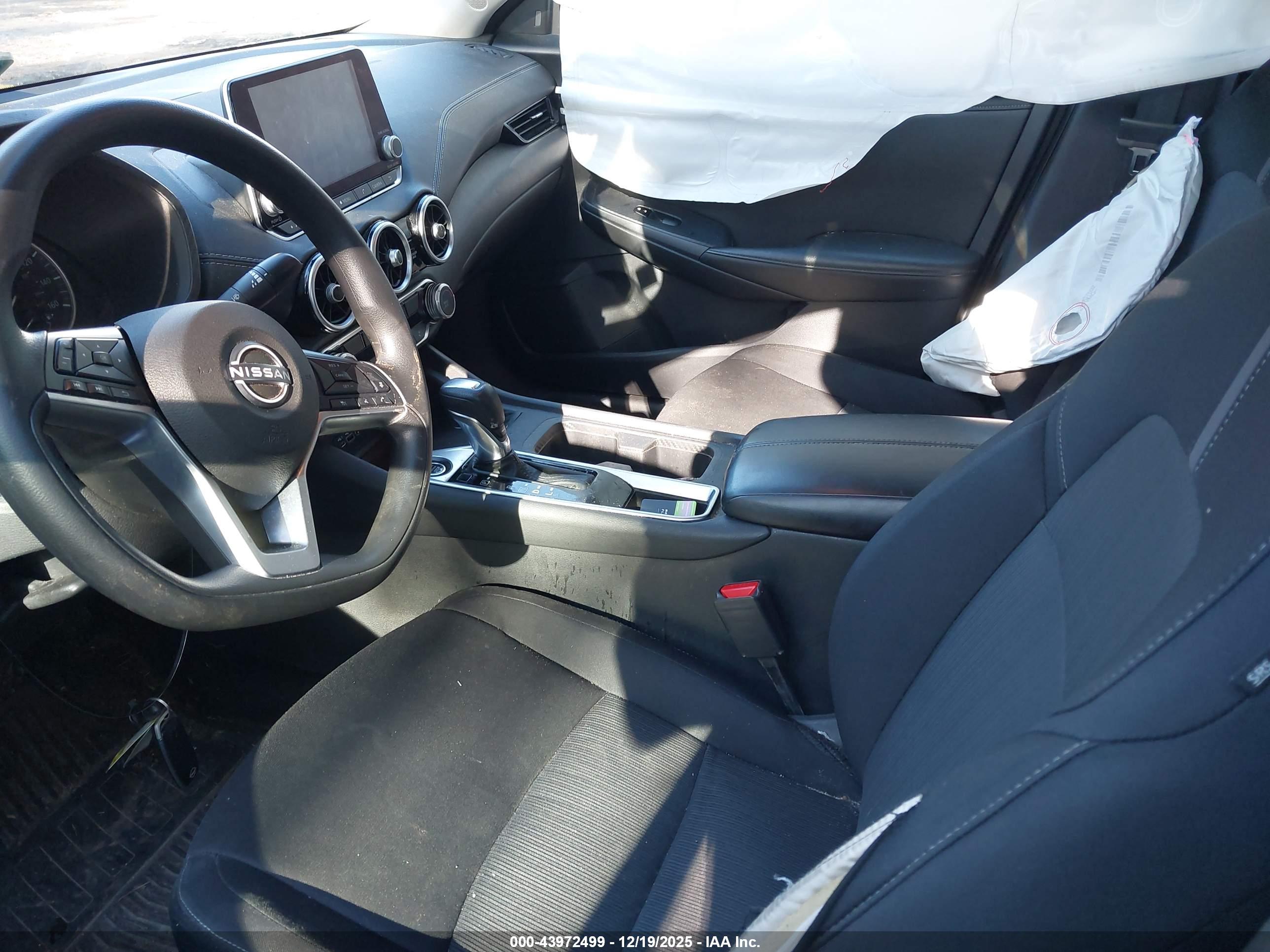 NISSAN SENTRA image 5