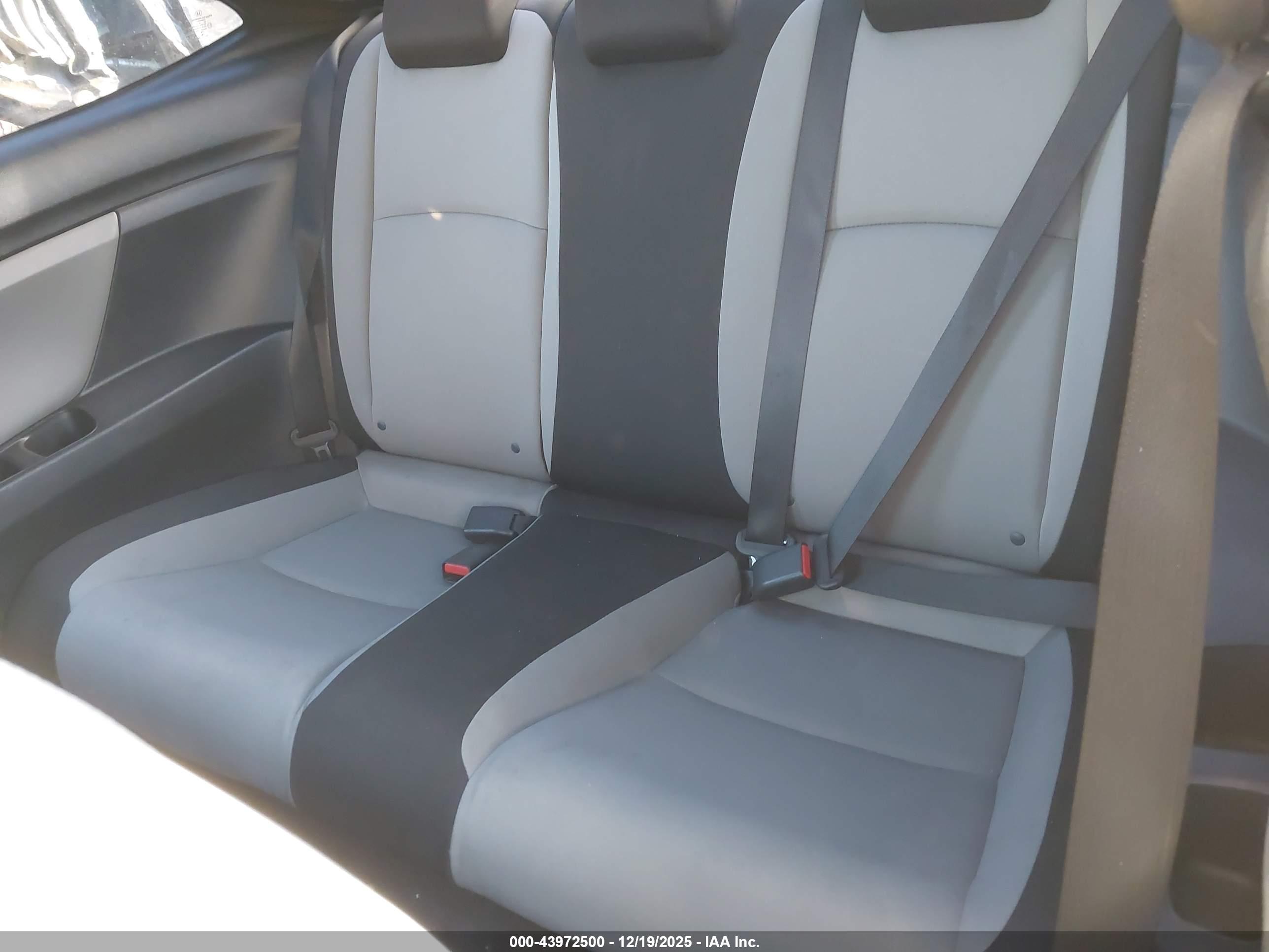 HONDA CIVIC image 8