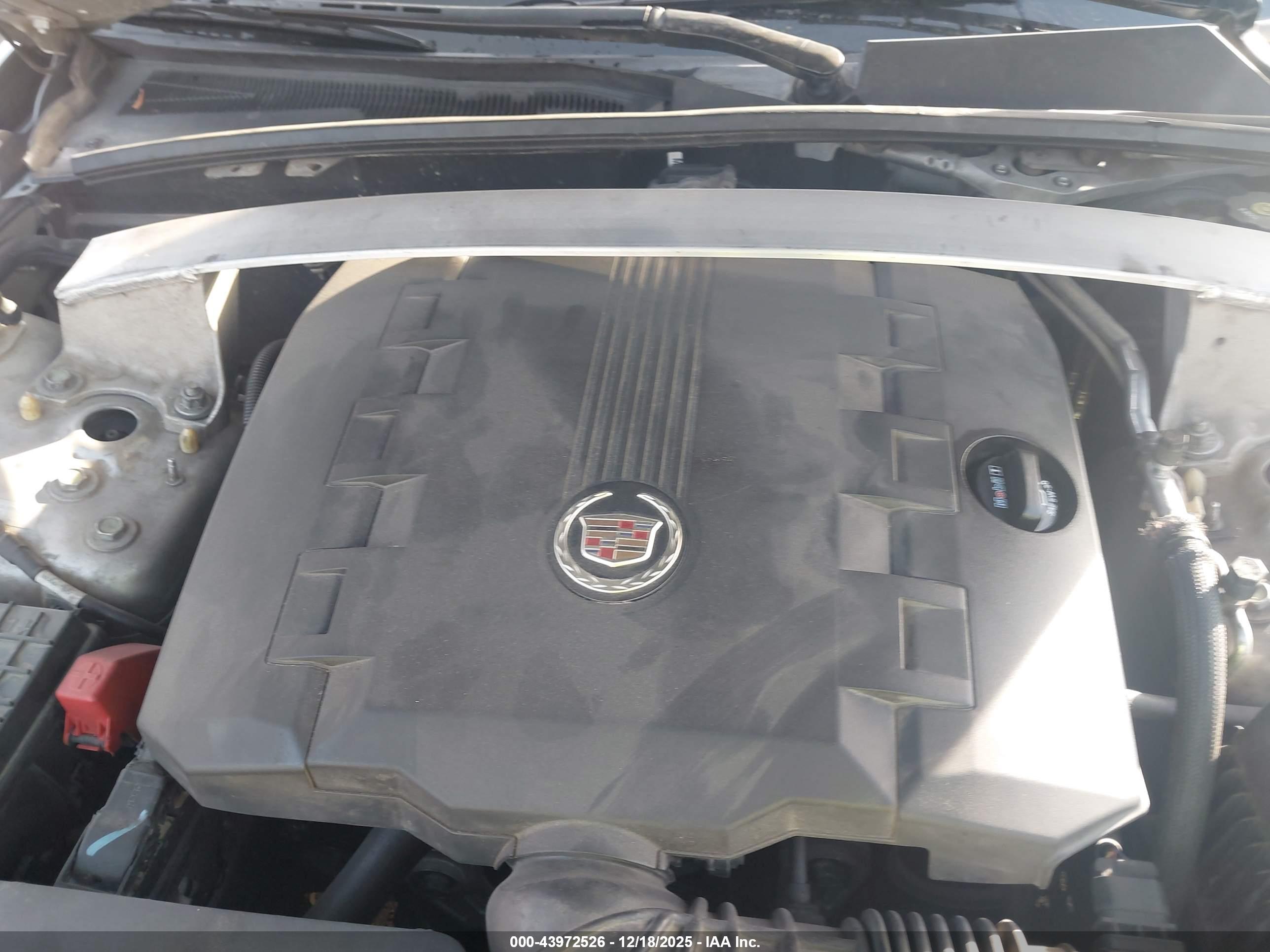 CADILLAC CTS image 10