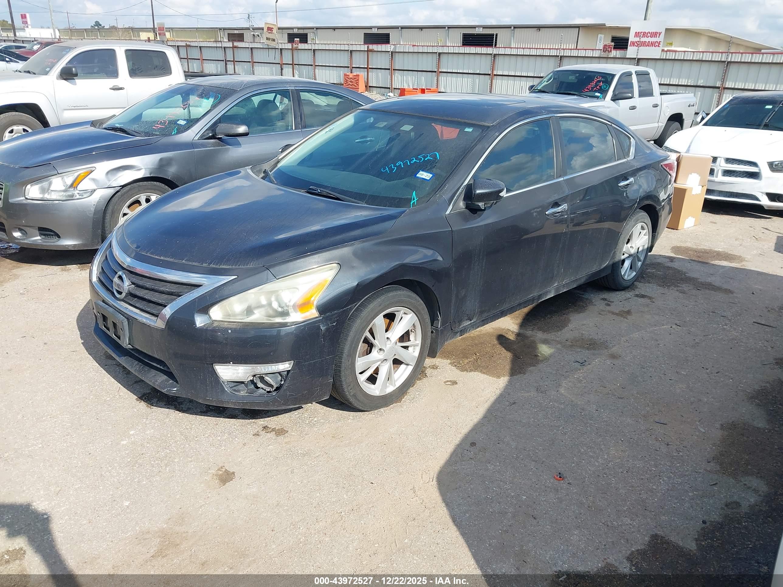 NISSAN ALTIMA image 2