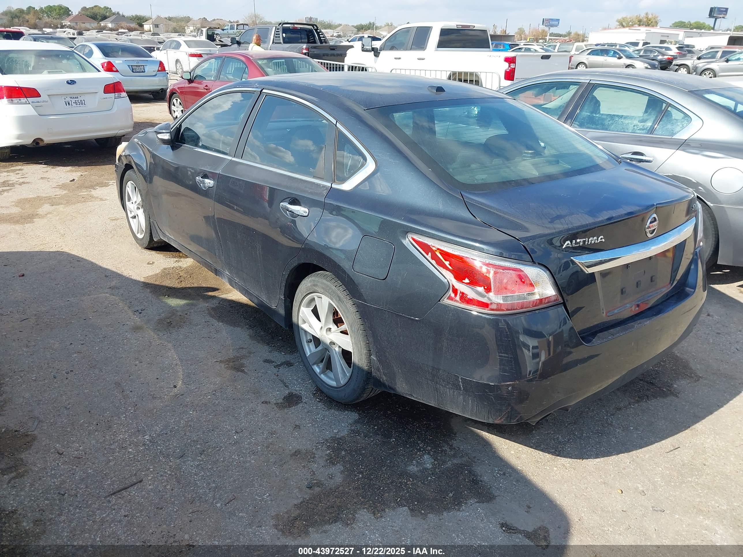 NISSAN ALTIMA image 3