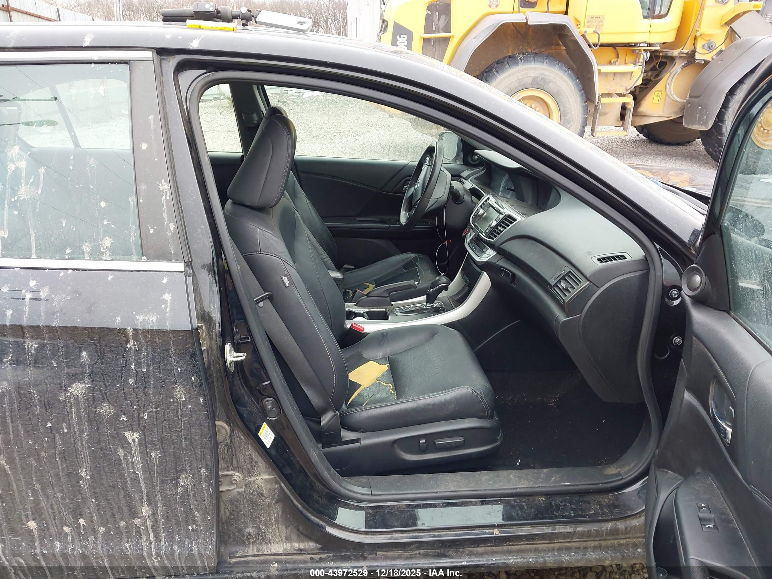 HONDA ACCORD image 5