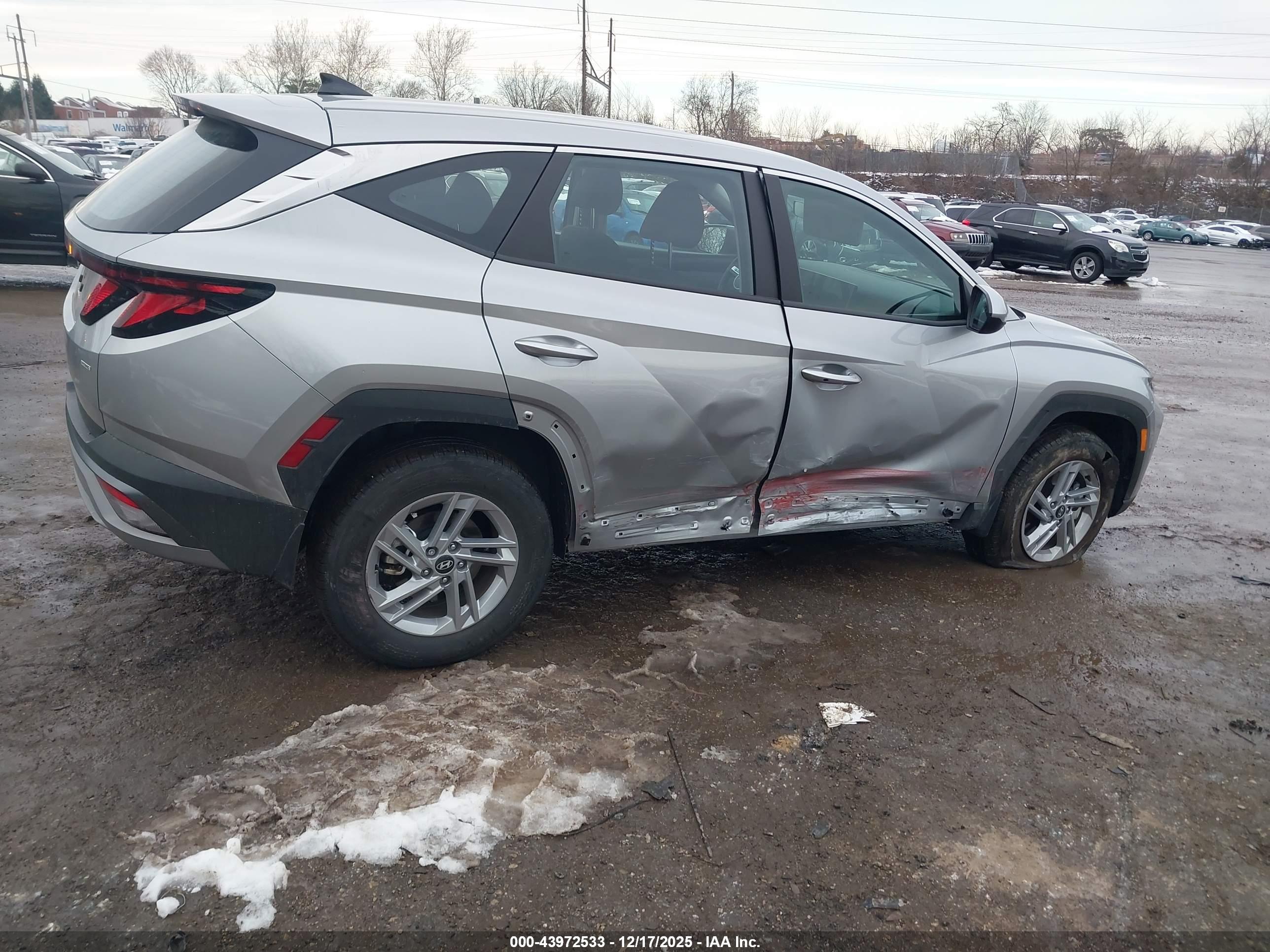 HYUNDAI TUCSON image 4