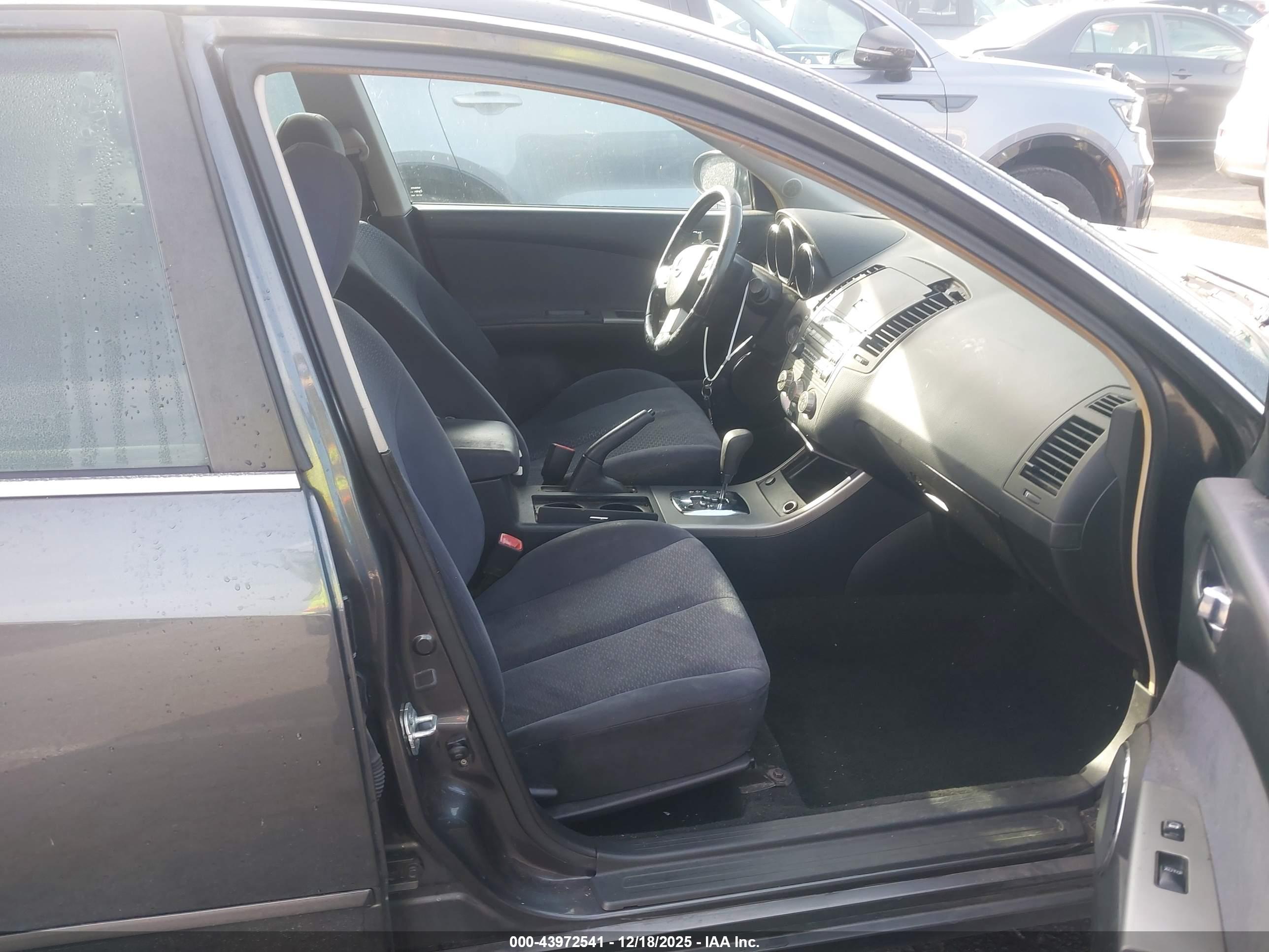 NISSAN ALTIMA image 5