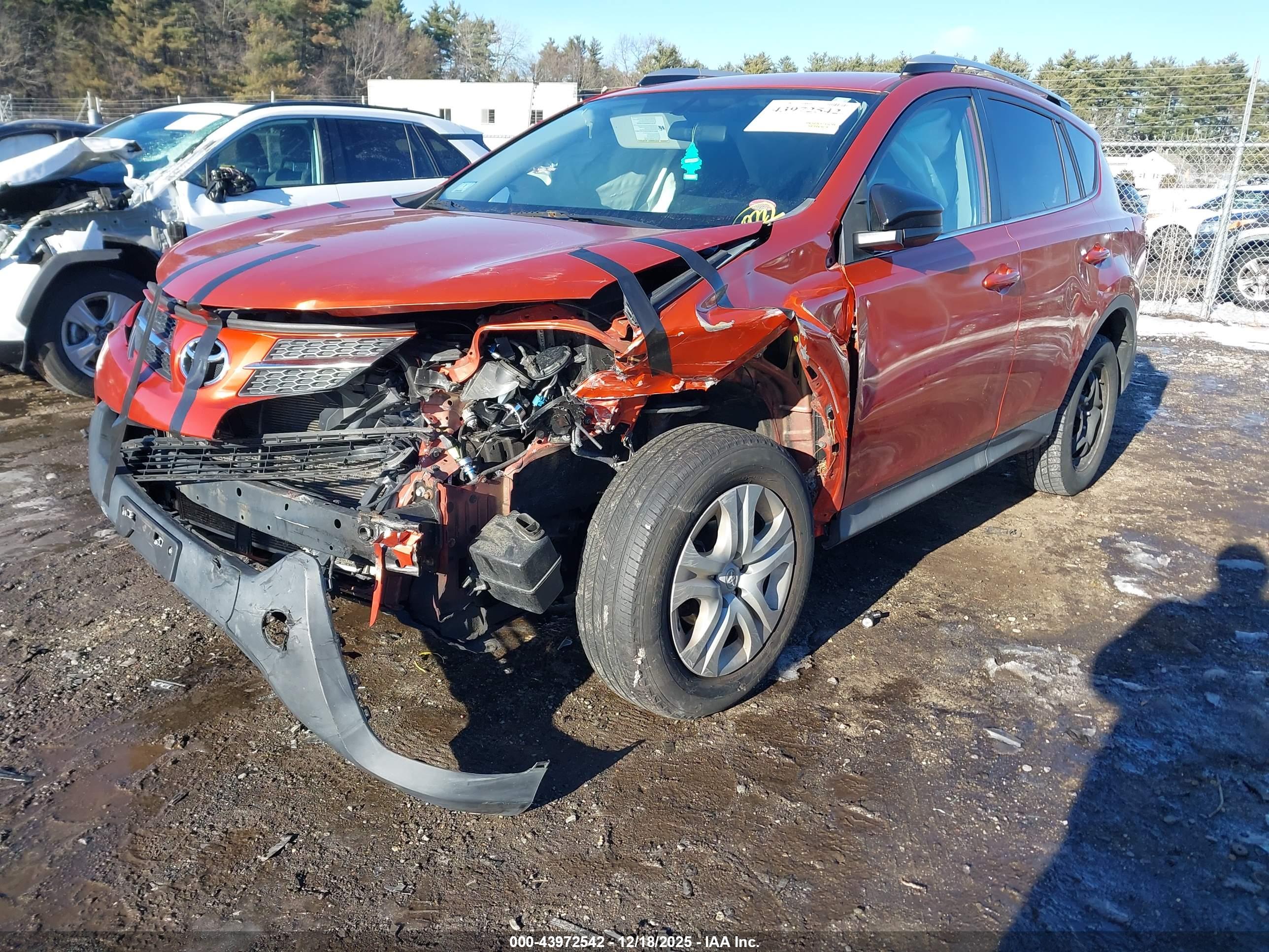 TOYOTA RAV4 image 2