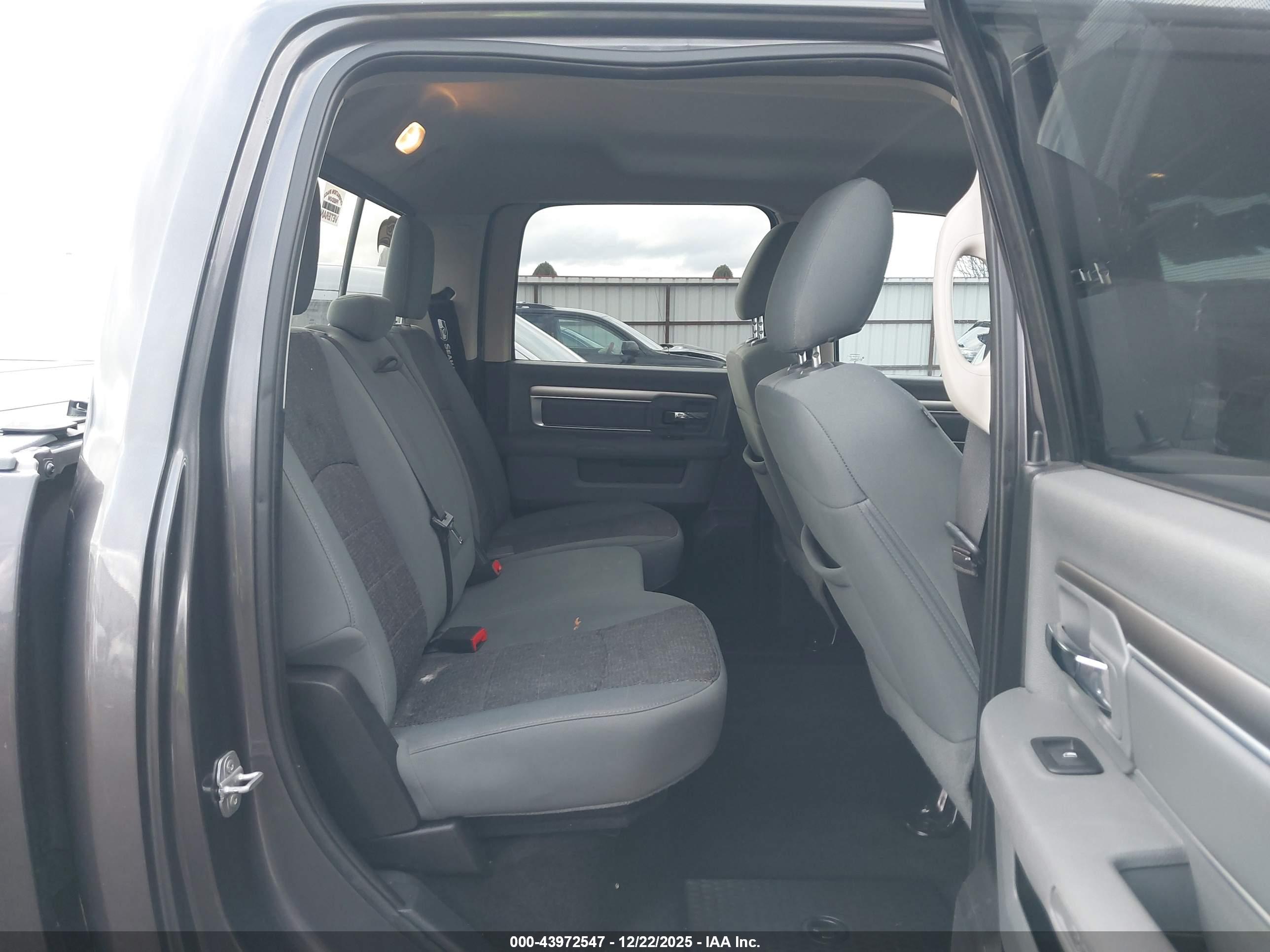 RAM 1500 image 8