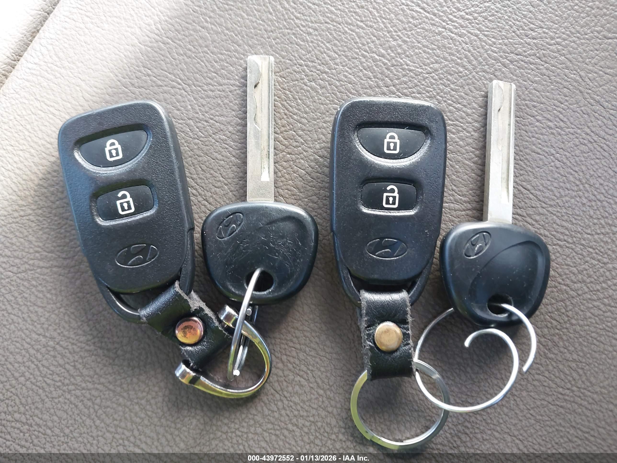 HYUNDAI ACCENT image 11