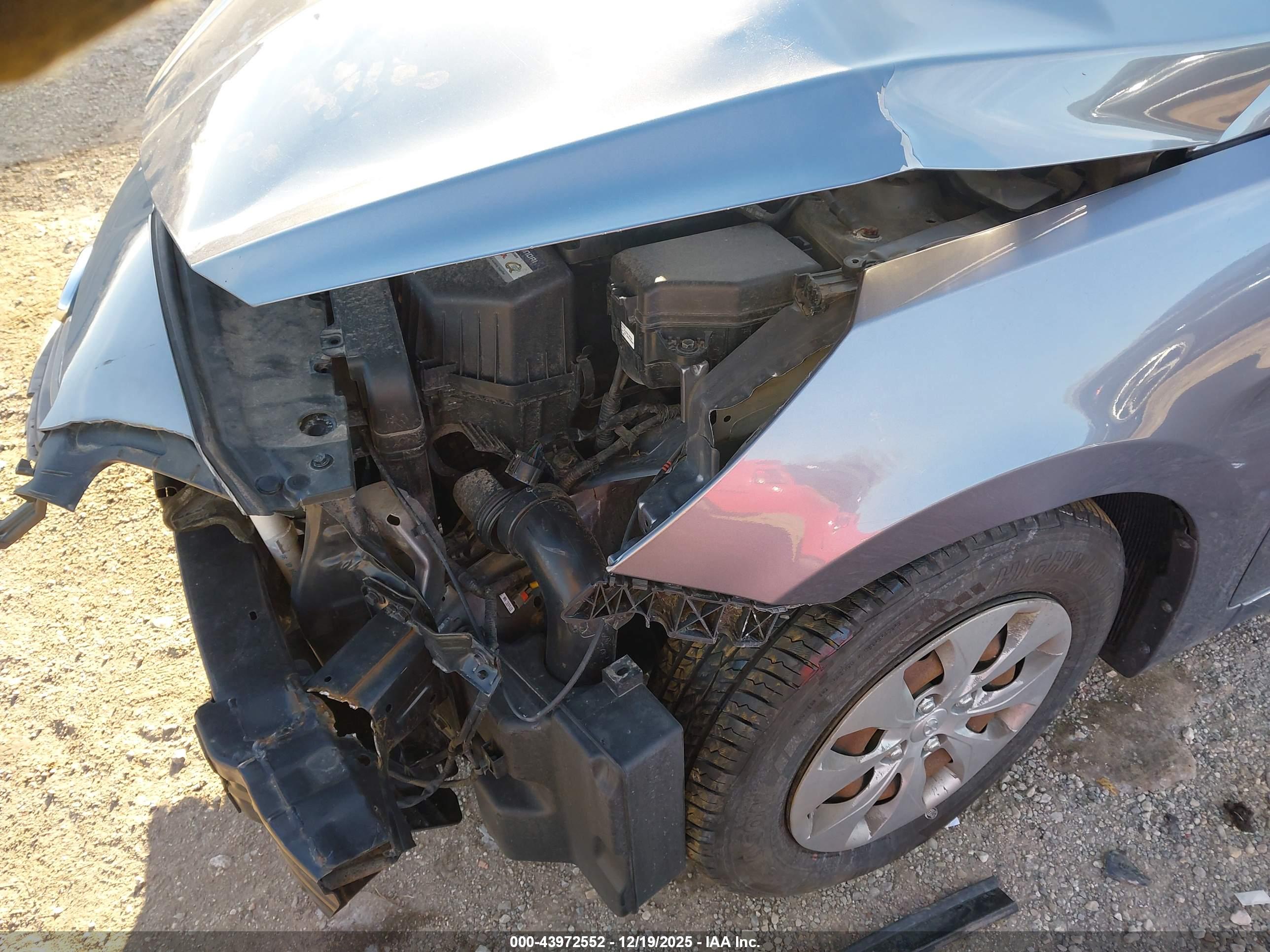 HYUNDAI ACCENT image 6