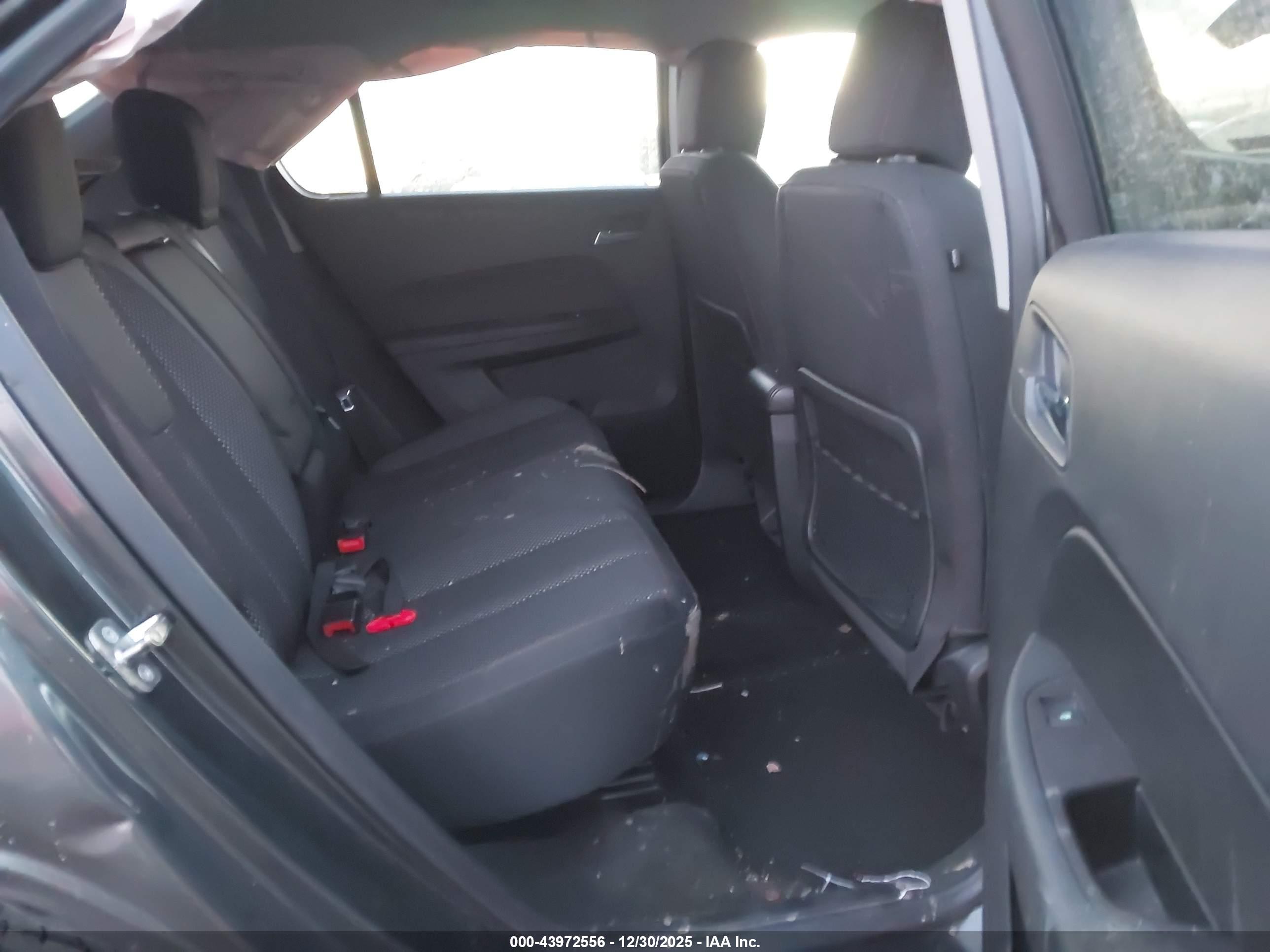 CHEVROLET EQUINOX image 8