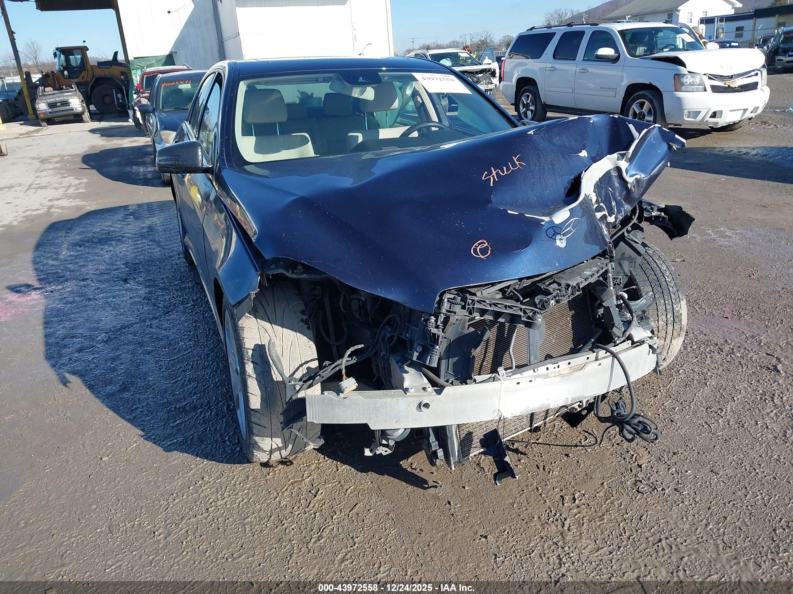 MERCEDES-BENZ E image 6