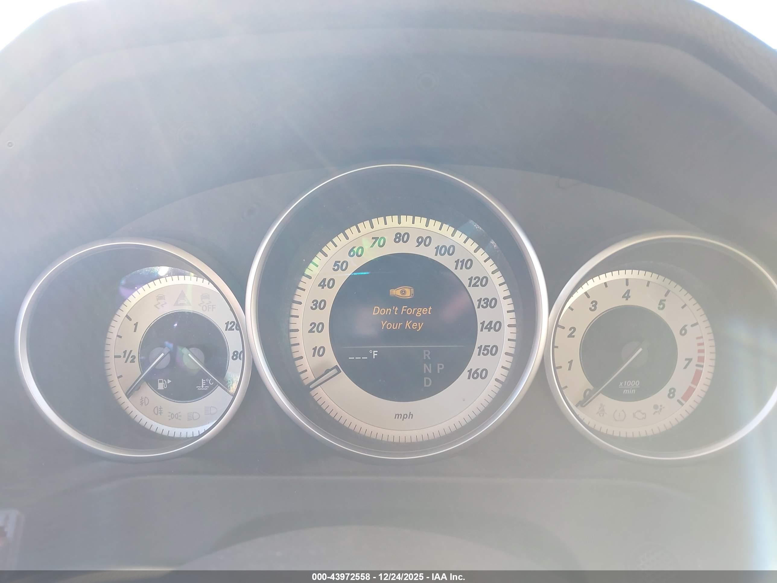 MERCEDES-BENZ E image 7