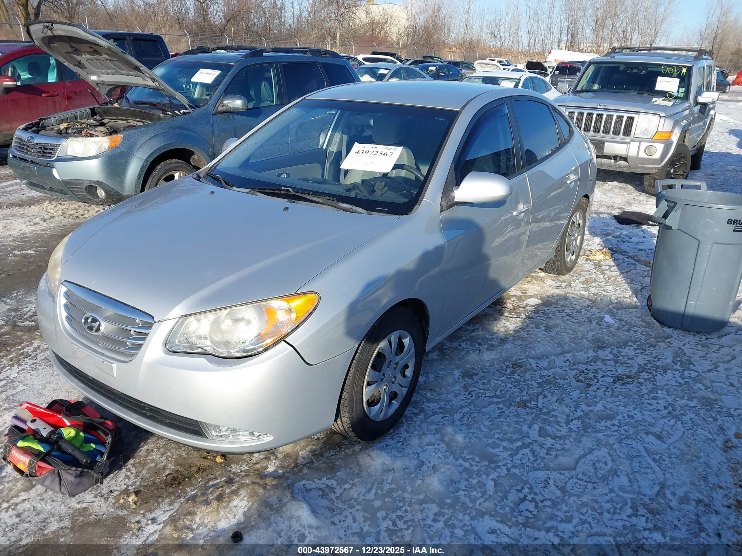 HYUNDAI ELANTRA image 2