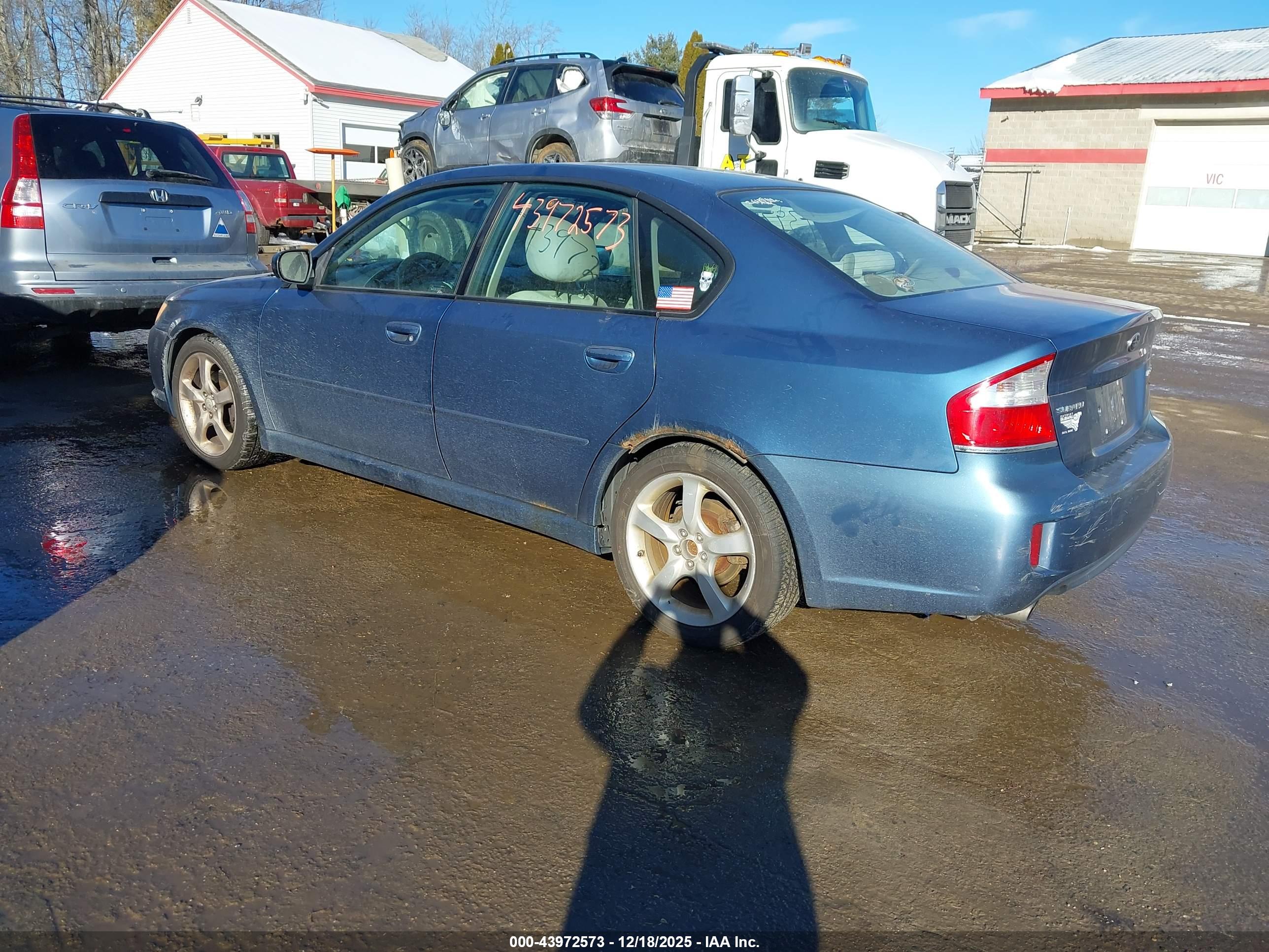 SUBARU LEGACY image 3