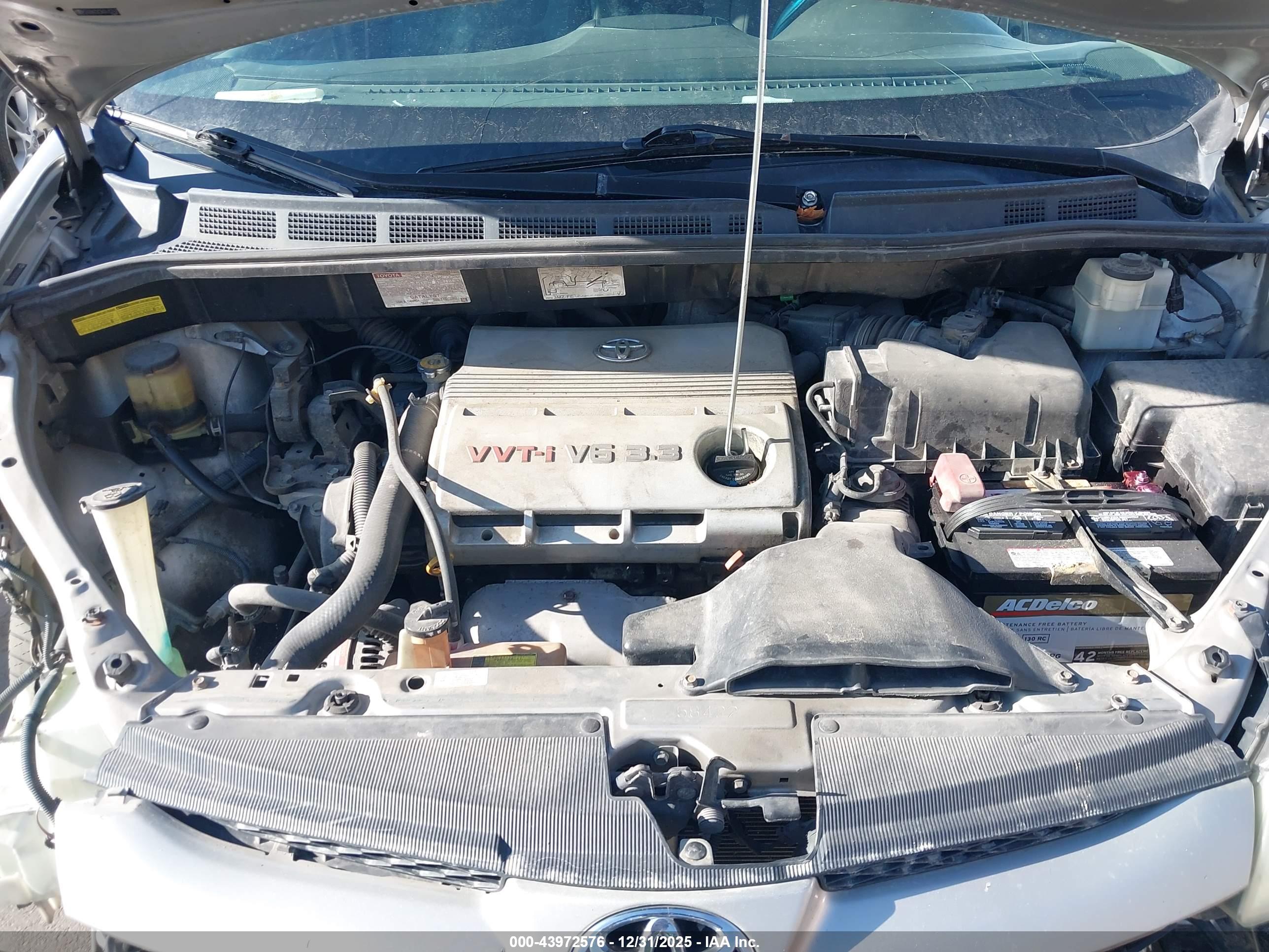 TOYOTA SIENNA image 10