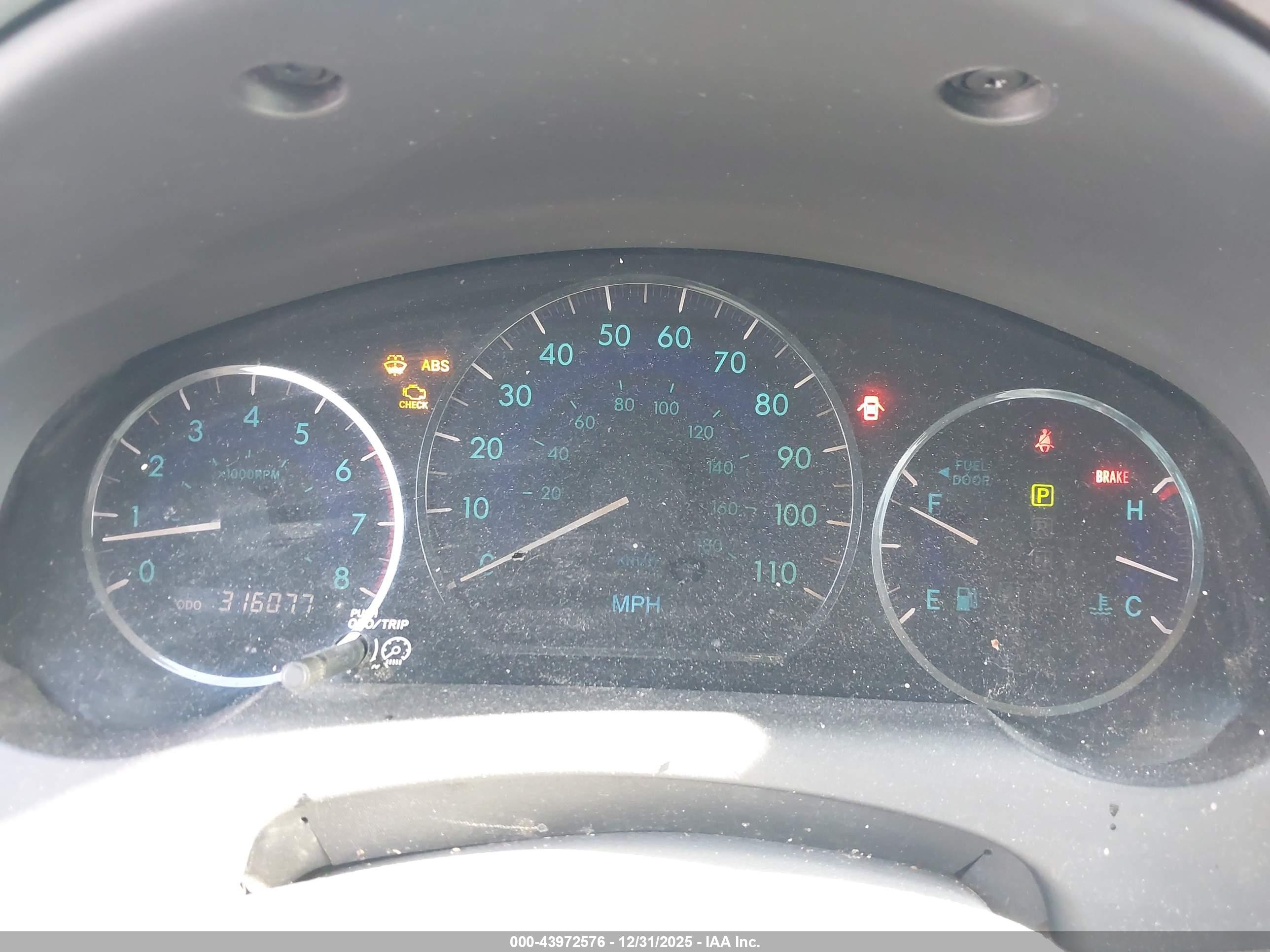 TOYOTA SIENNA image 7