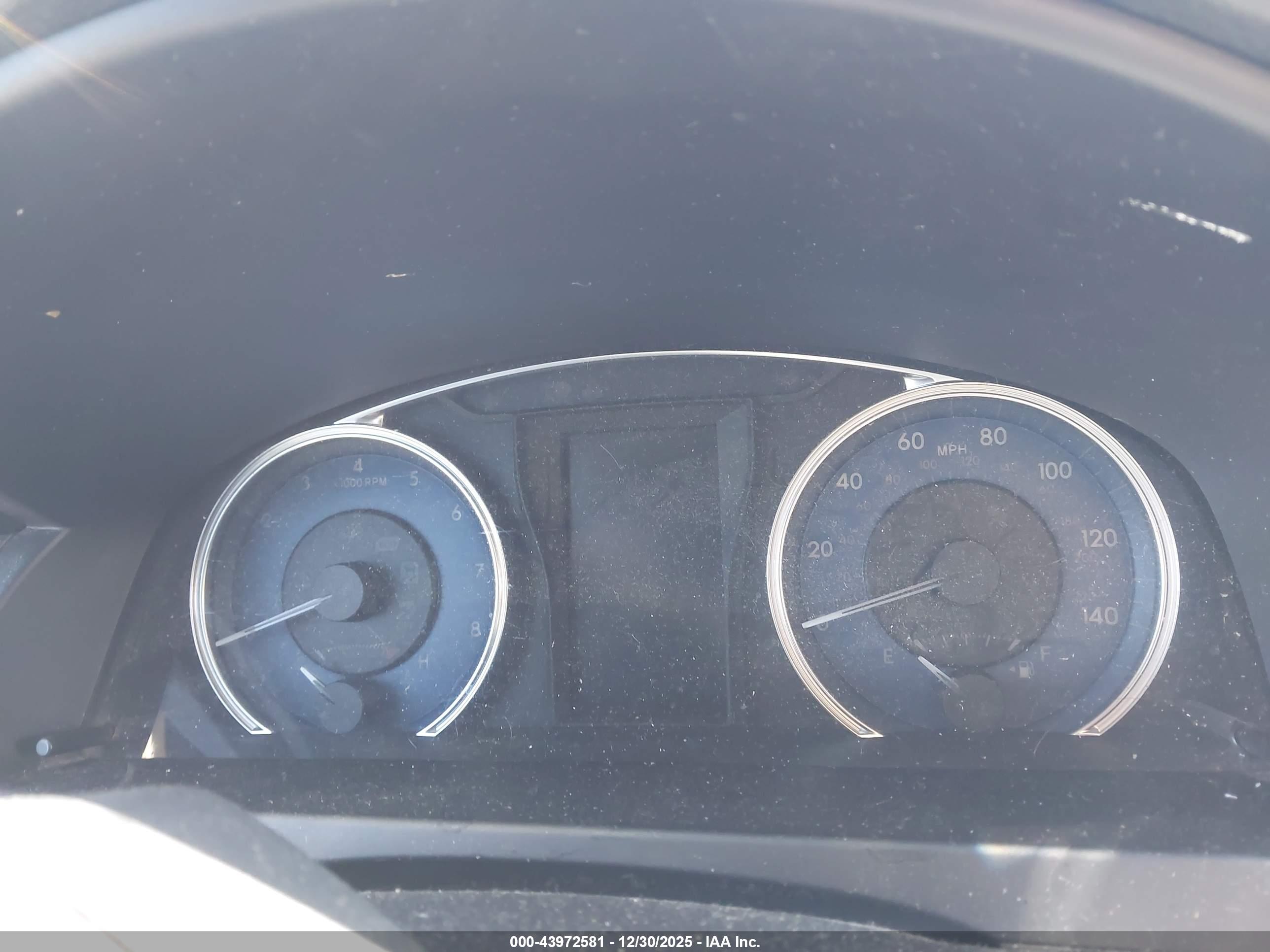 TOYOTA CAMRY image 7