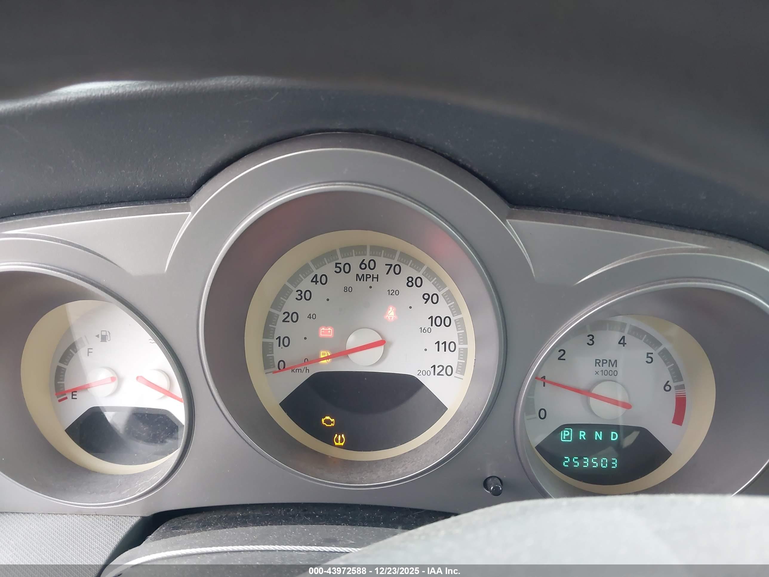 DODGE AVENGER image 7
